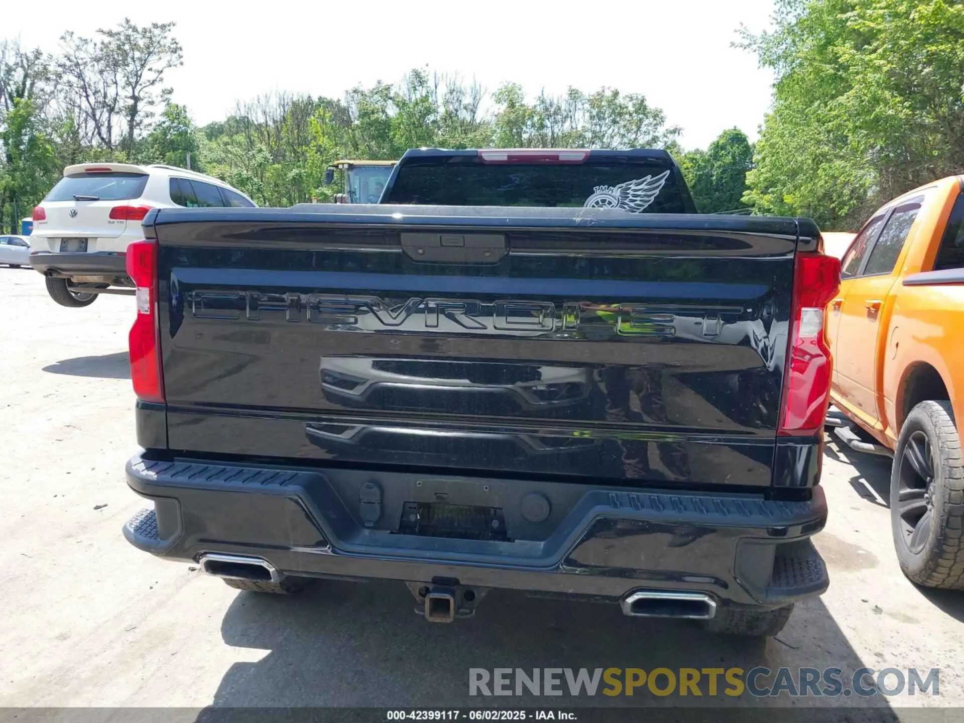 17 Photograph of a damaged car 1GCRYCEF6KZ194904 CHEVROLET SILVERADO 1500 2019