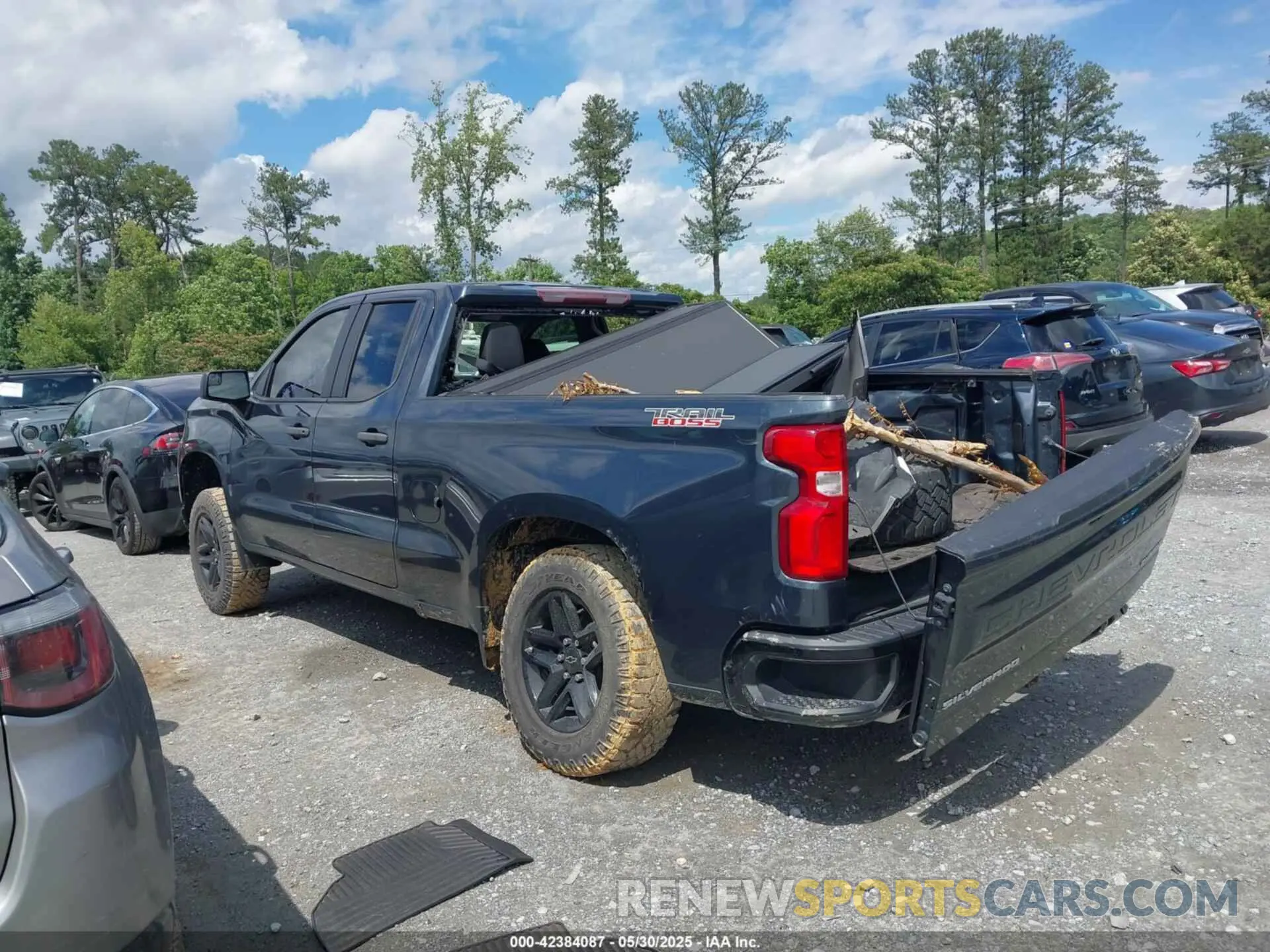 14 Photograph of a damaged car 1GCRYCEF8KZ199487 CHEVROLET SILVERADO 1500 2019