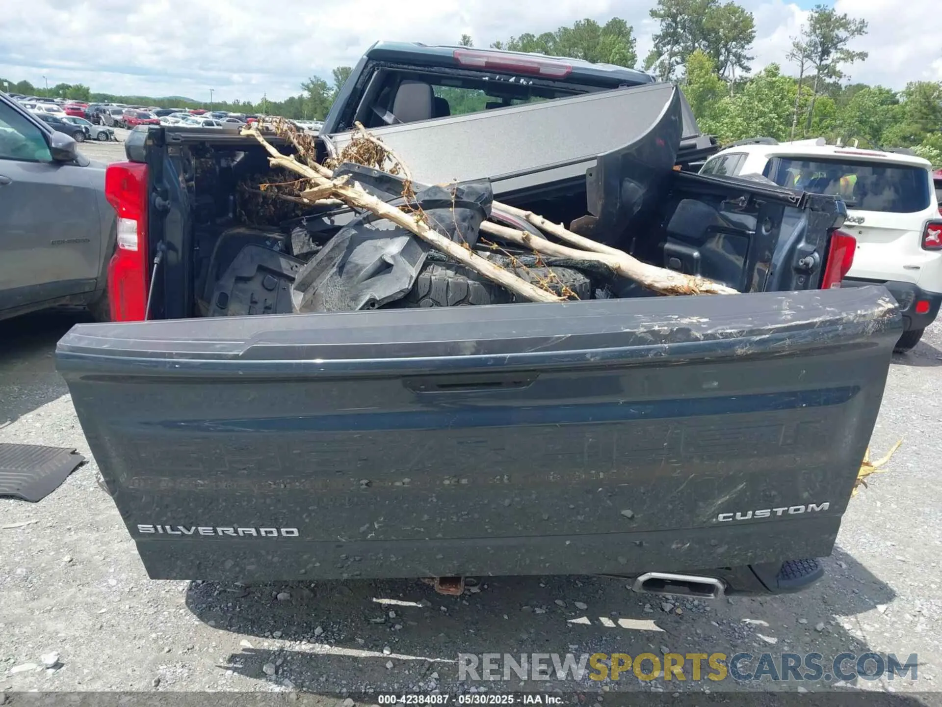 16 Photograph of a damaged car 1GCRYCEF8KZ199487 CHEVROLET SILVERADO 1500 2019