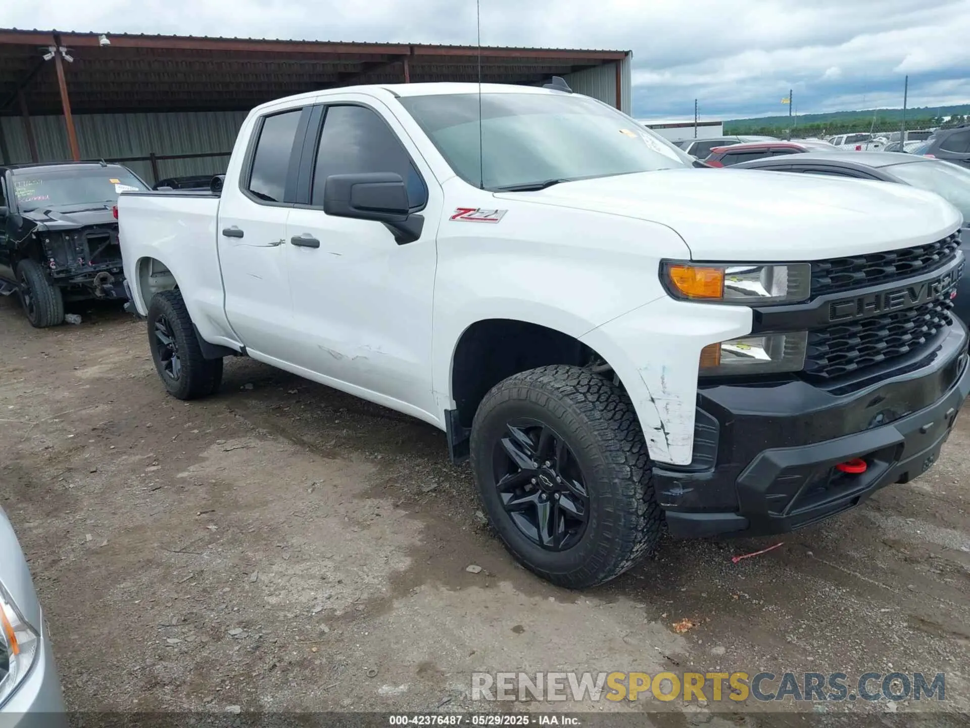 1 Photograph of a damaged car 1GCRYCEF9KZ335853 CHEVROLET SILVERADO 1500 2019