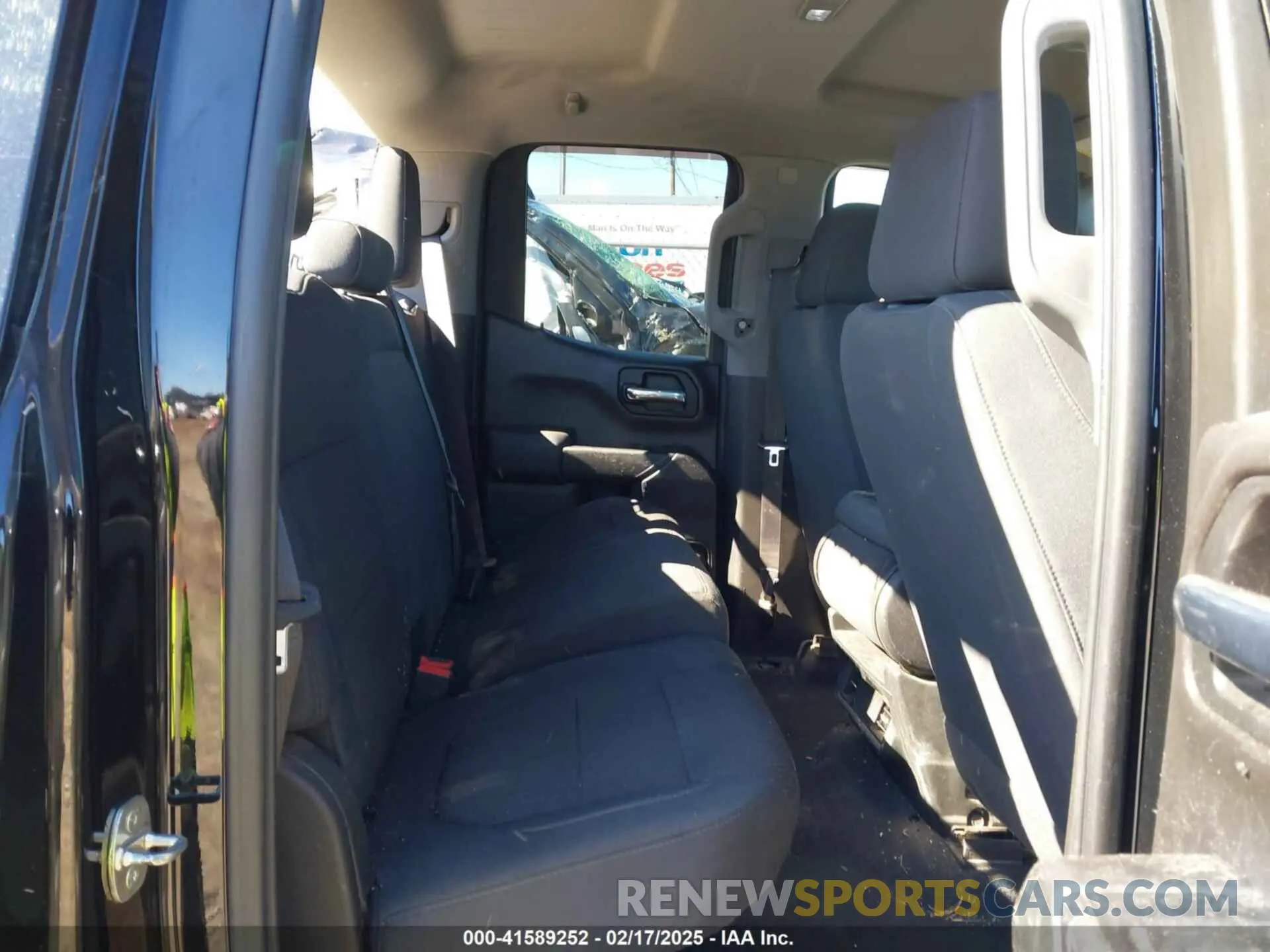 8 Photograph of a damaged car 1GCRYCEH5KZ257525 CHEVROLET SILVERADO 1500 2019