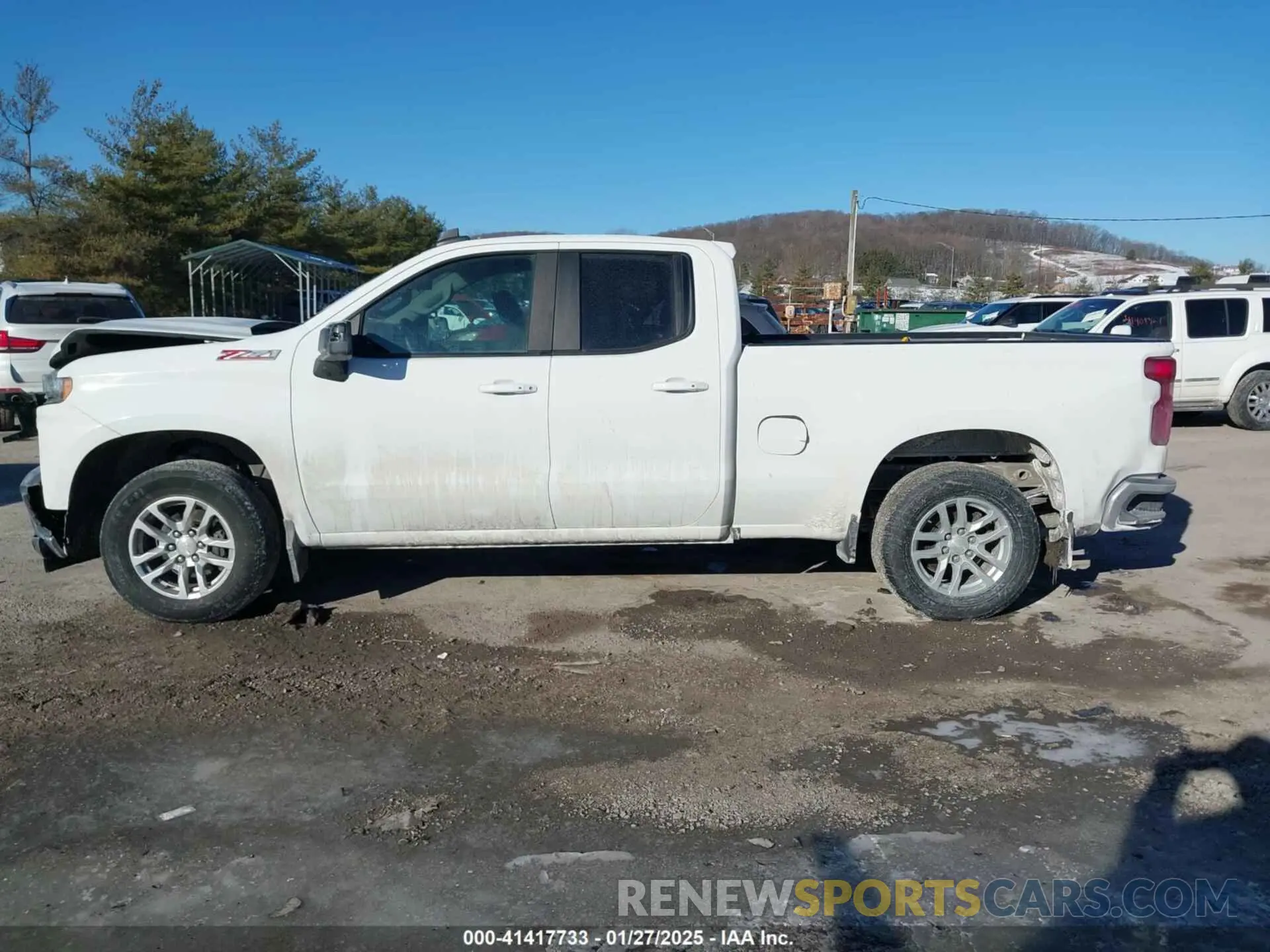 14 Photograph of a damaged car 1GCRYDED0KZ318072 CHEVROLET SILVERADO 1500 2019
