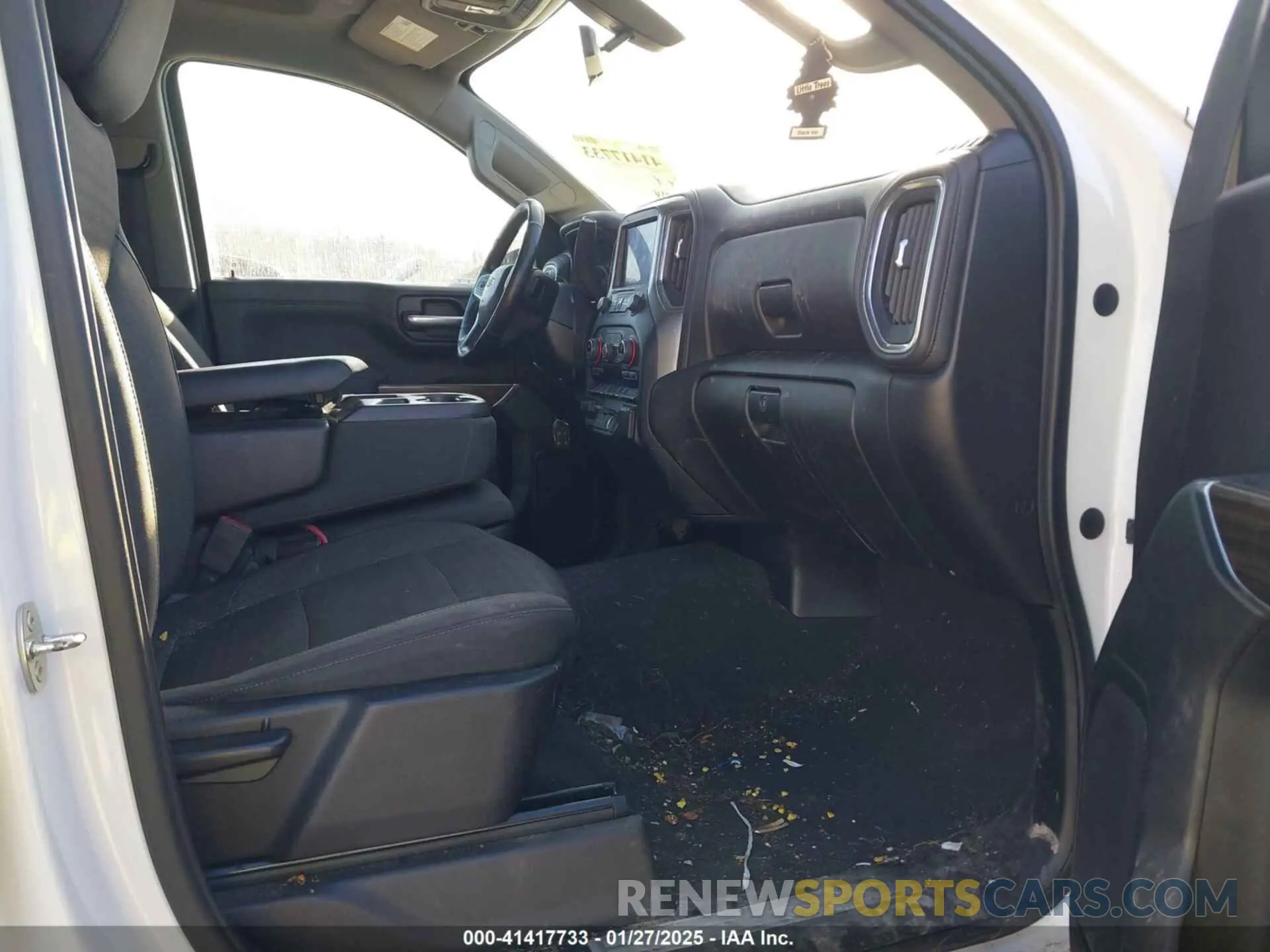 5 Photograph of a damaged car 1GCRYDED0KZ318072 CHEVROLET SILVERADO 1500 2019