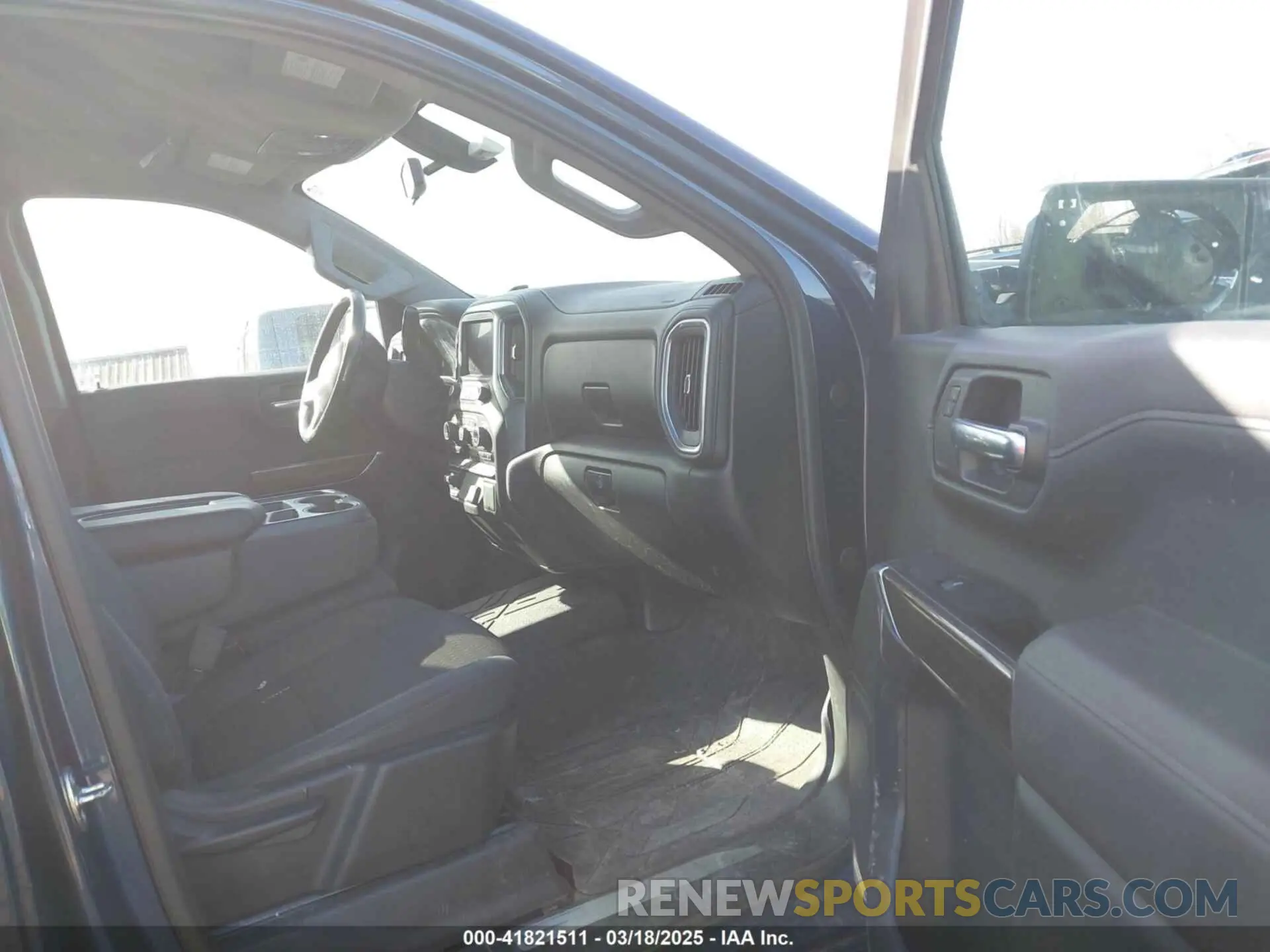 5 Photograph of a damaged car 1GCRYDED2KZ262281 CHEVROLET SILVERADO 1500 2019