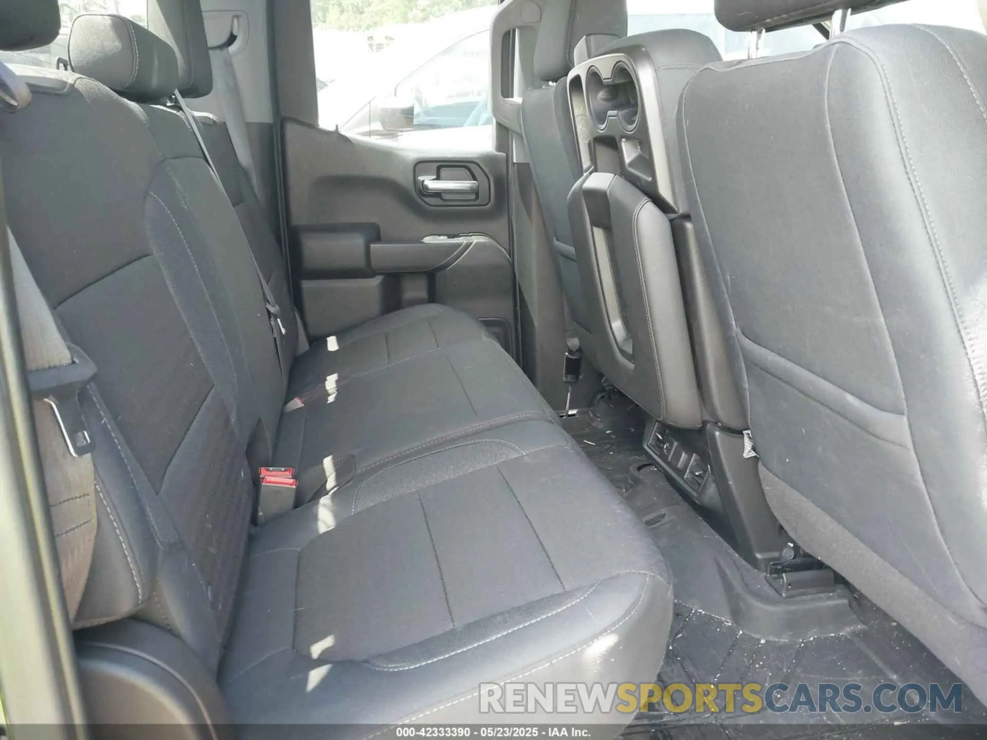 8 Photograph of a damaged car 1GCRYDED4KZ254358 CHEVROLET SILVERADO 1500 2019
