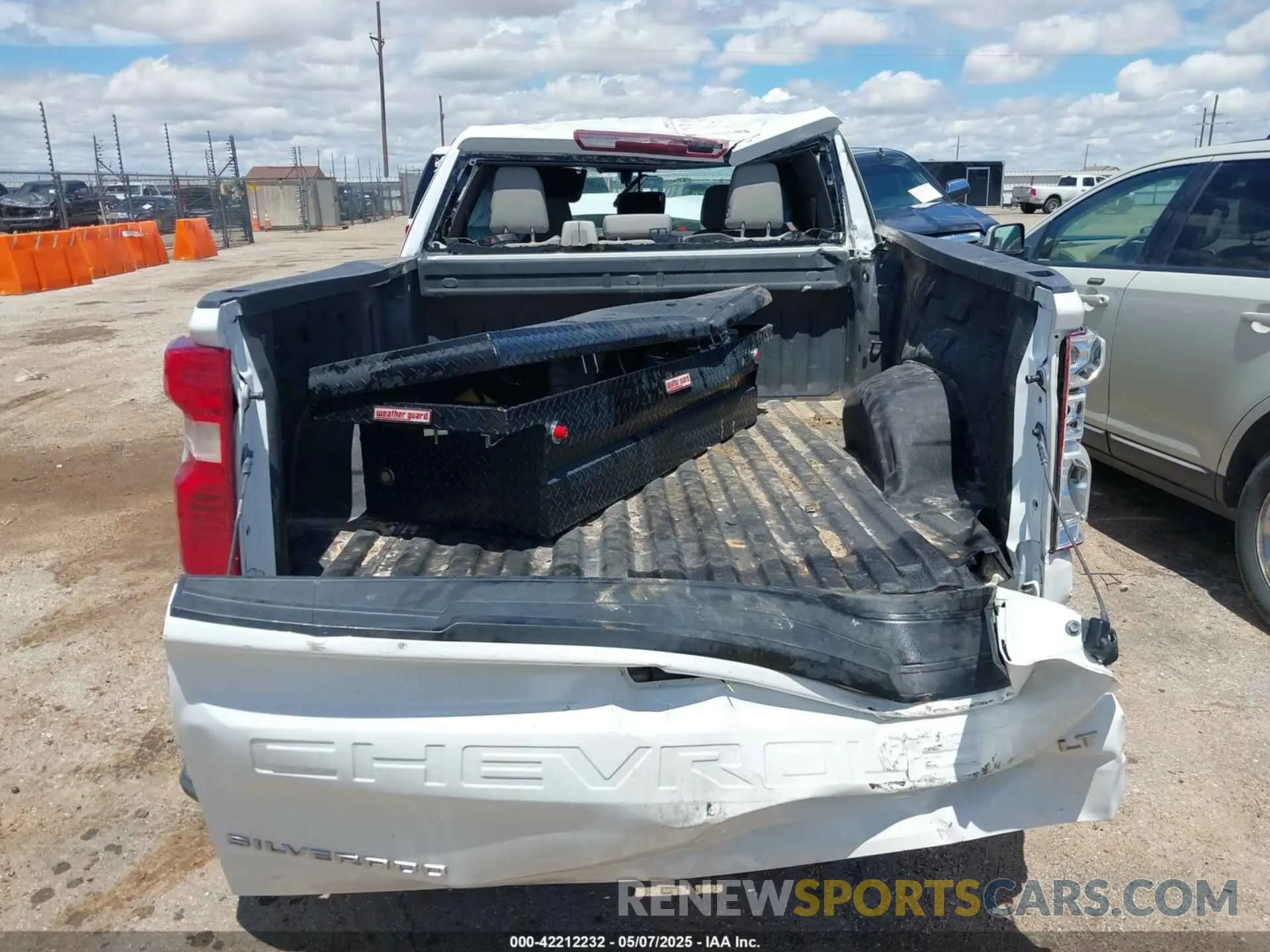 17 Photograph of a damaged car 1GCRYDED5KZ273016 CHEVROLET SILVERADO 1500 2019