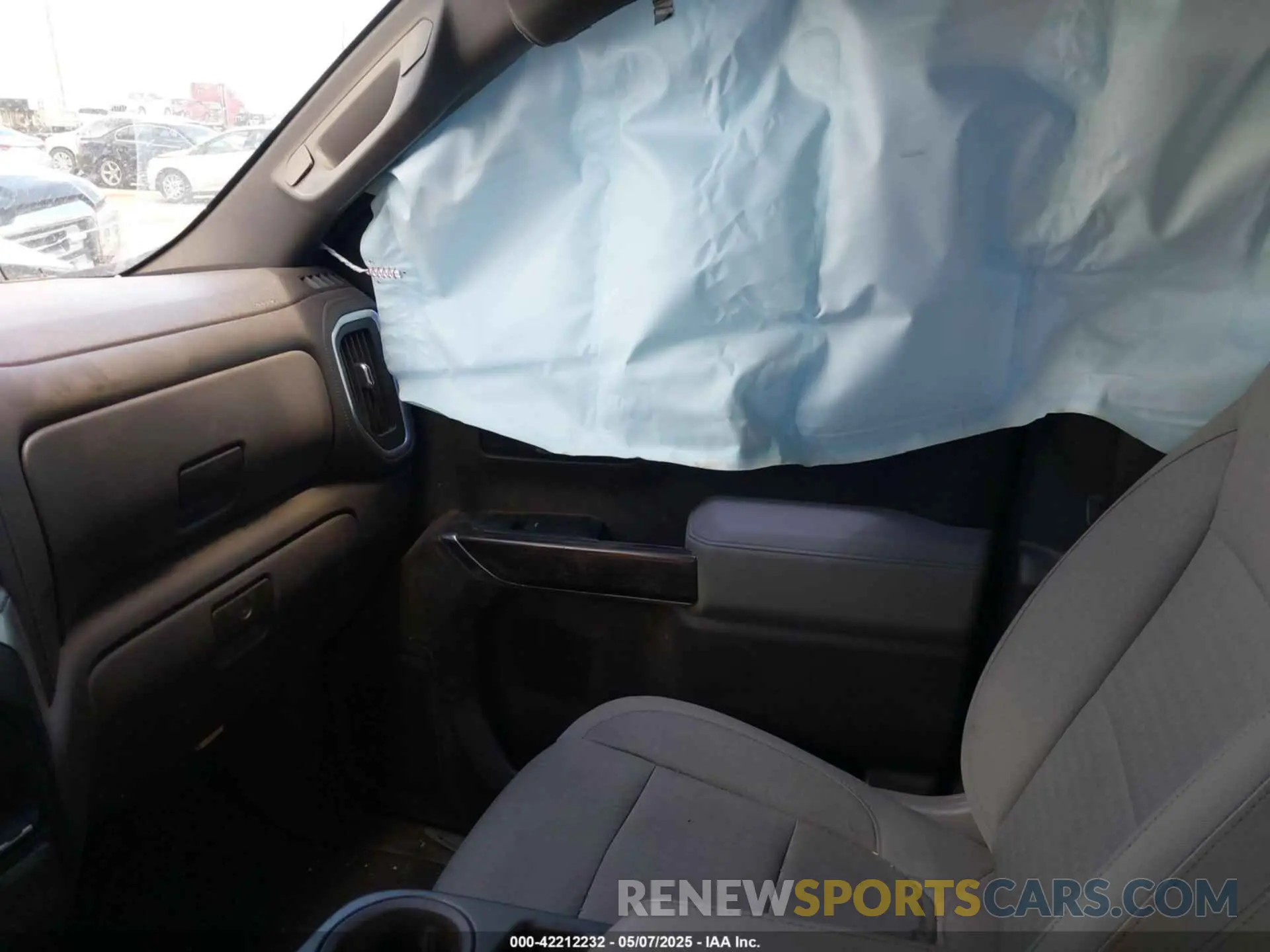 5 Photograph of a damaged car 1GCRYDED5KZ273016 CHEVROLET SILVERADO 1500 2019