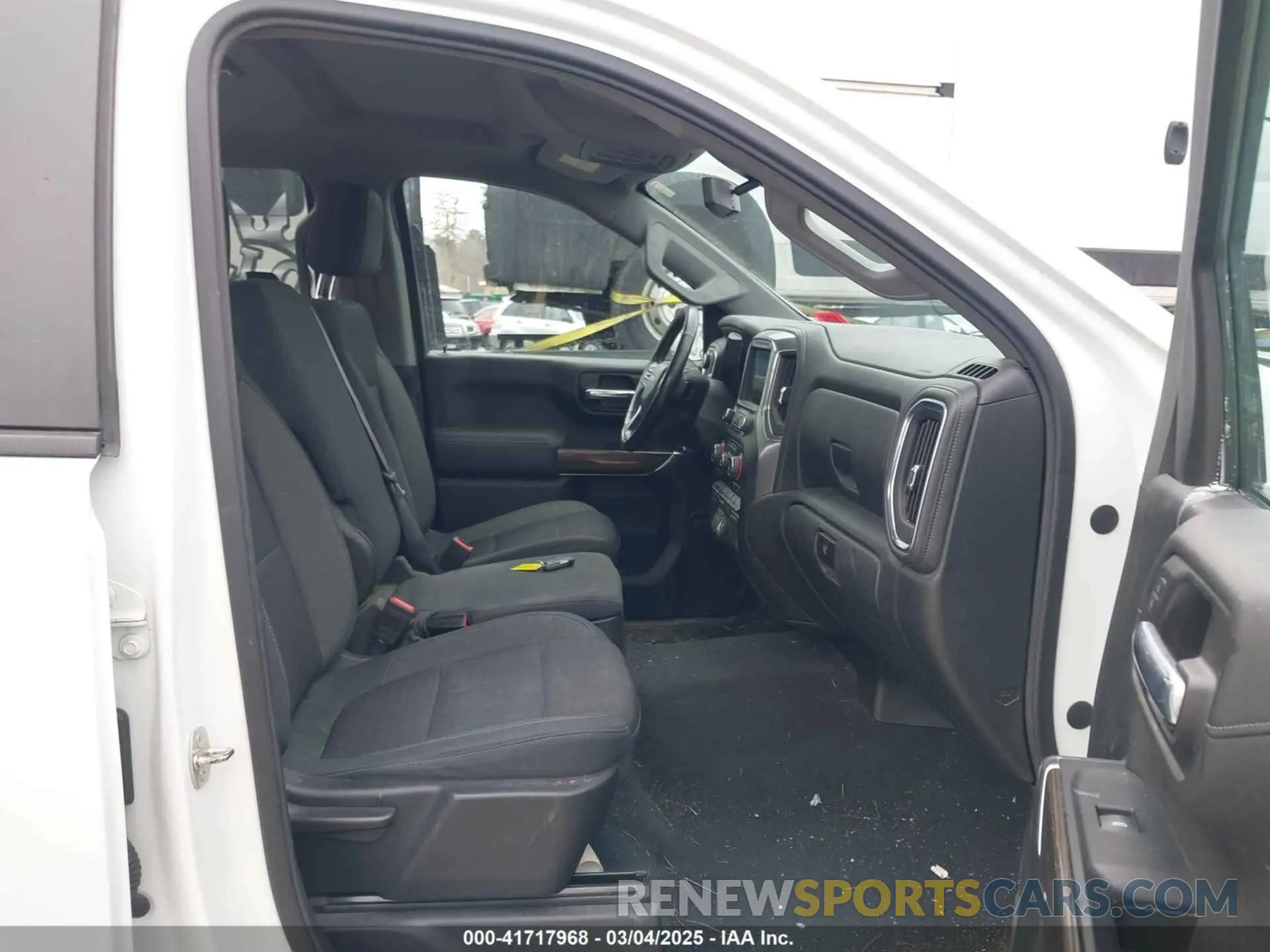 5 Photograph of a damaged car 1GCRYDED5KZ383015 CHEVROLET SILVERADO 1500 2019
