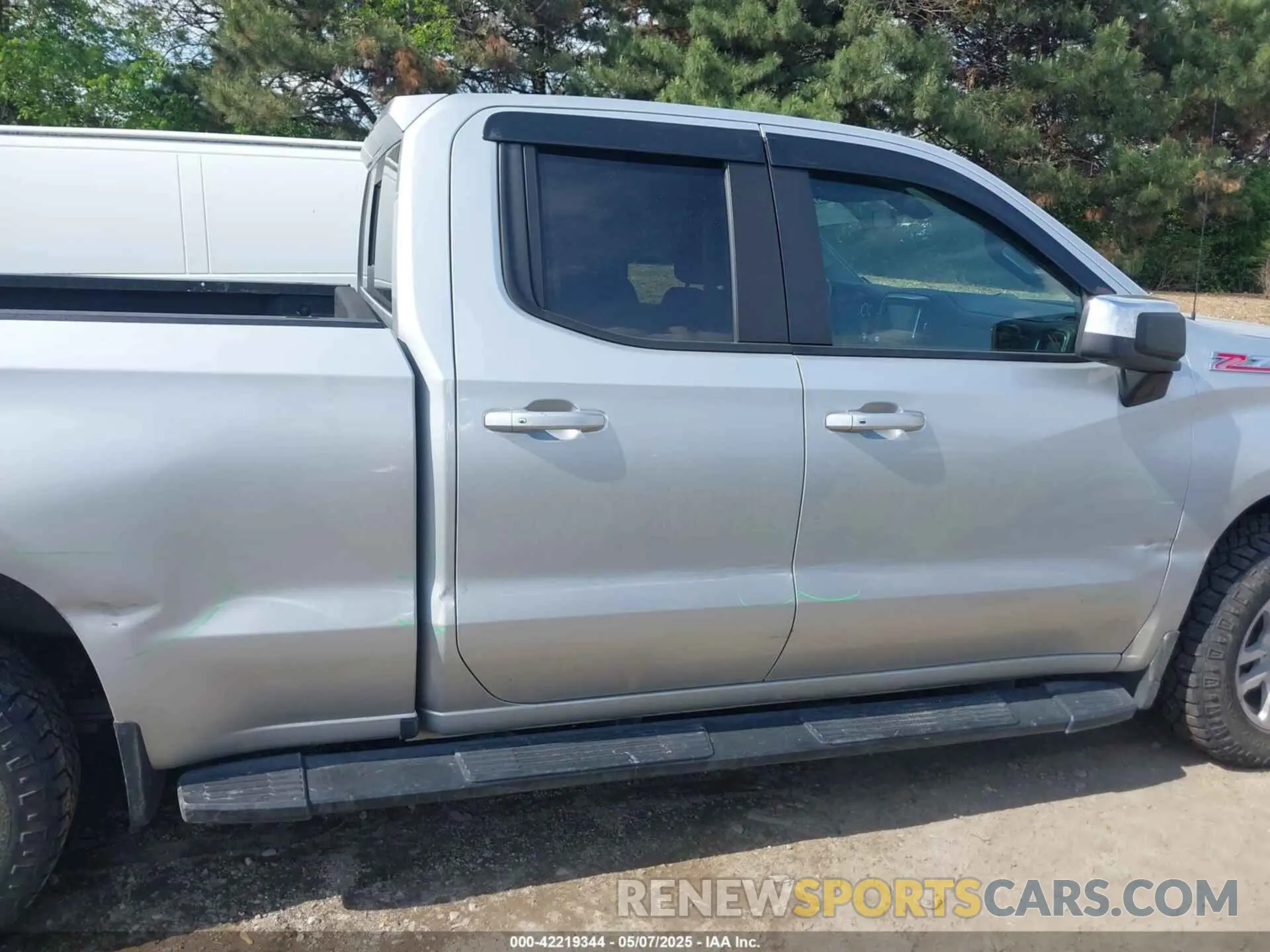 14 Photograph of a damaged car 1GCRYDED6KZ354204 CHEVROLET SILVERADO 1500 2019