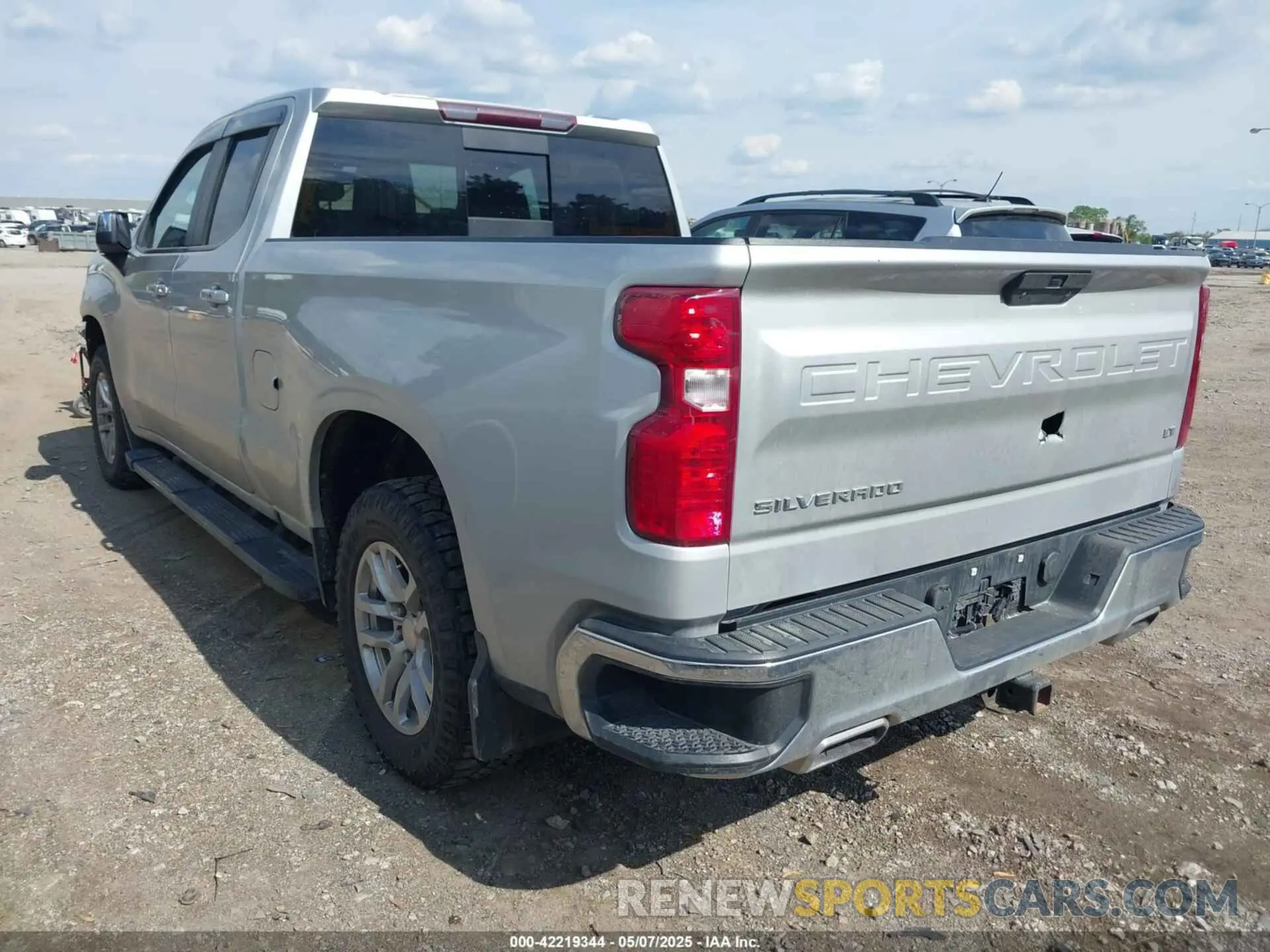 3 Photograph of a damaged car 1GCRYDED6KZ354204 CHEVROLET SILVERADO 1500 2019