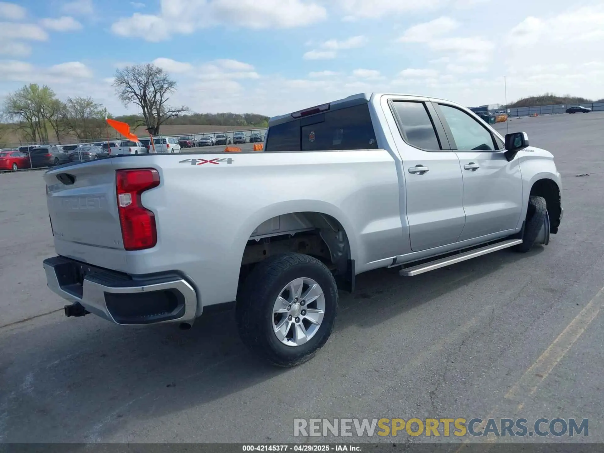 4 Photograph of a damaged car 1GCRYDED8KZ302492 CHEVROLET SILVERADO 1500 2019