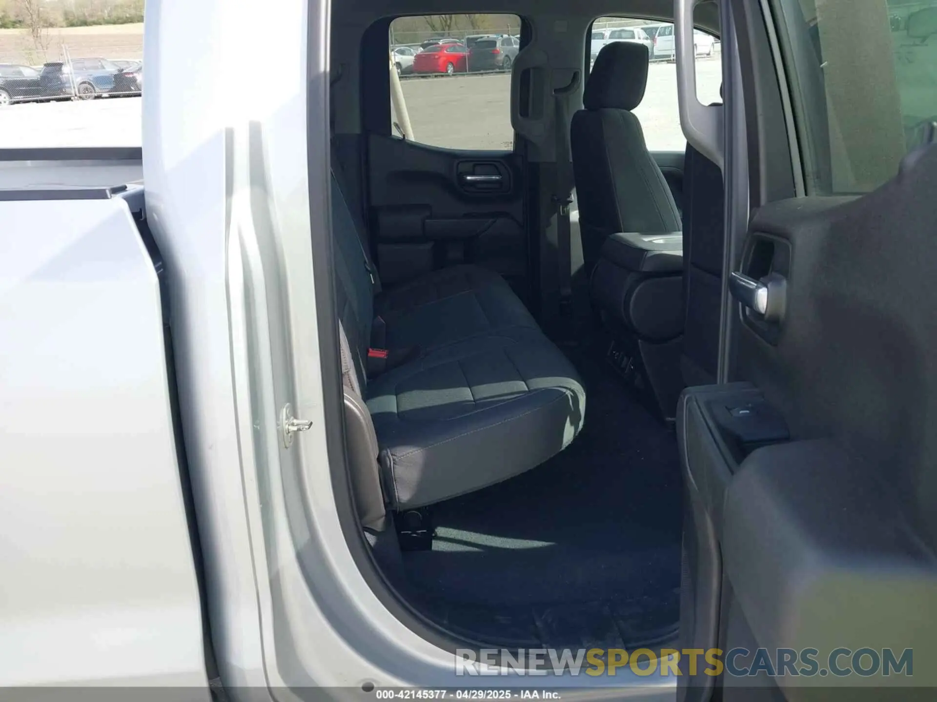 8 Photograph of a damaged car 1GCRYDED8KZ302492 CHEVROLET SILVERADO 1500 2019
