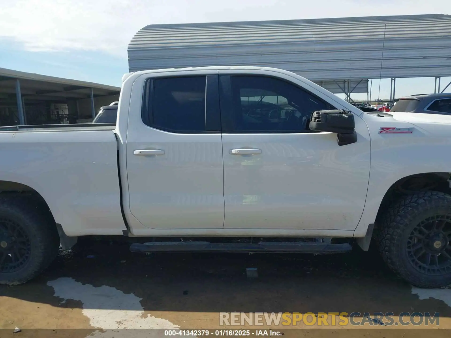 13 Photograph of a damaged car 1GCRYDED9KZ239788 CHEVROLET SILVERADO 1500 2019