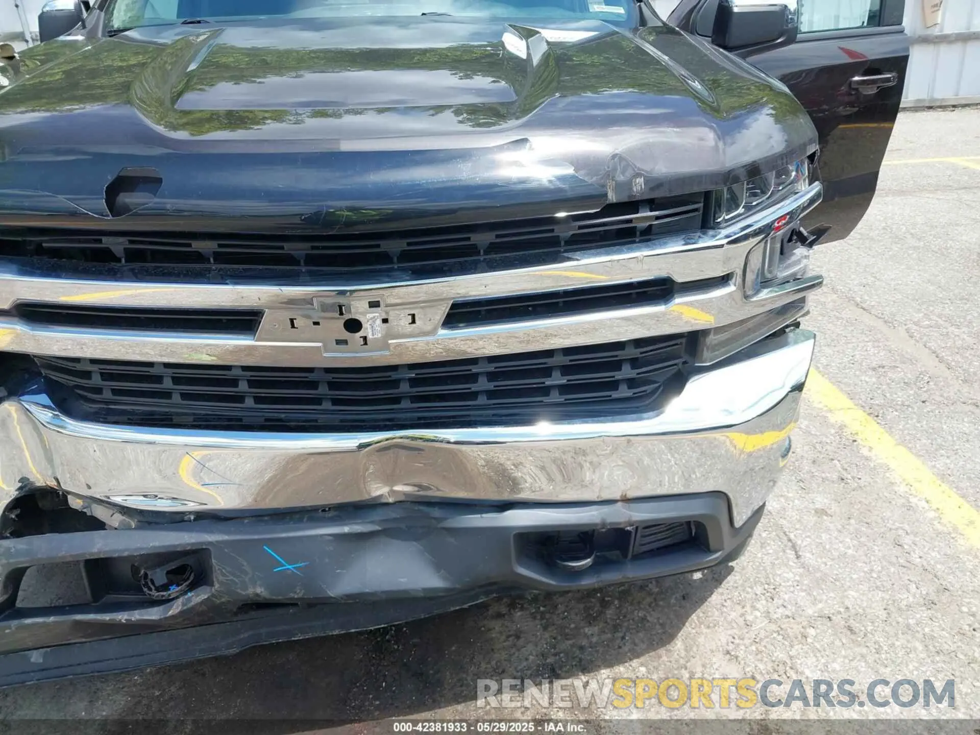17 Photograph of a damaged car 1GCRYDEK0KZ187580 CHEVROLET SILVERADO 1500 2019
