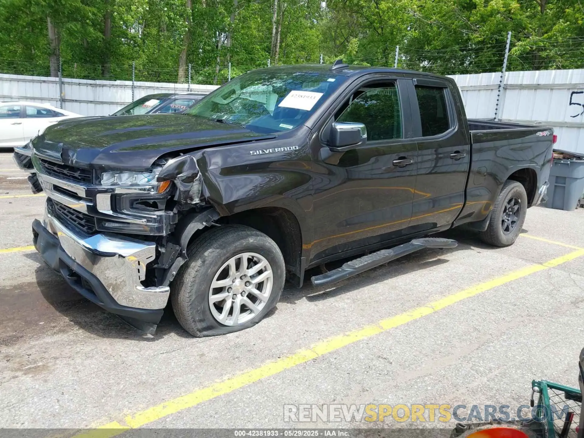 2 Photograph of a damaged car 1GCRYDEK0KZ187580 CHEVROLET SILVERADO 1500 2019