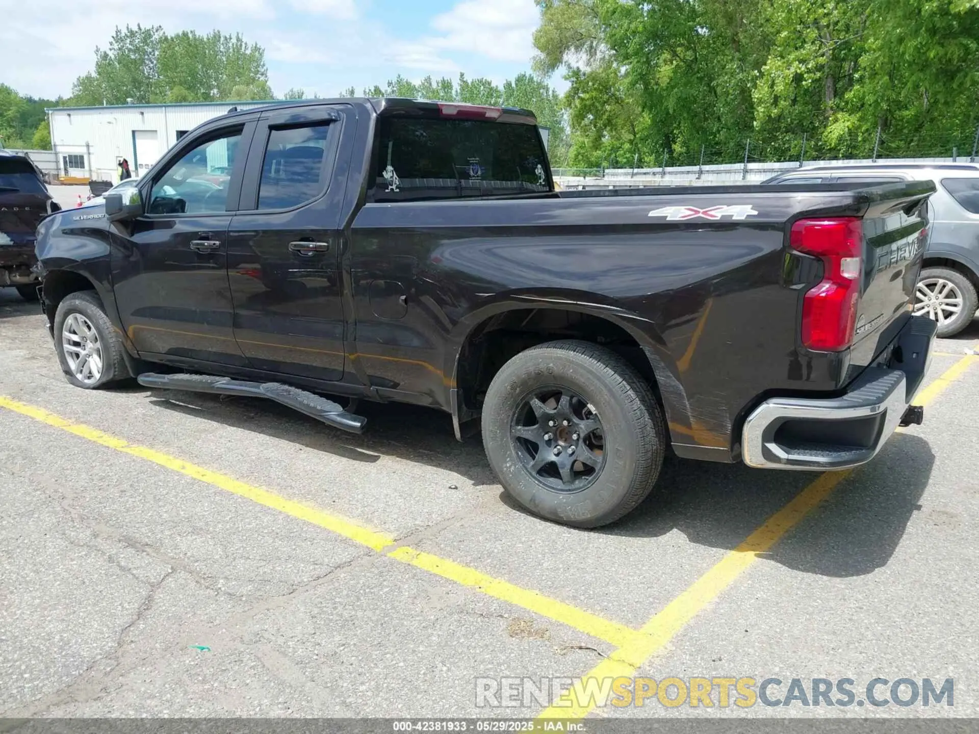 3 Photograph of a damaged car 1GCRYDEK0KZ187580 CHEVROLET SILVERADO 1500 2019