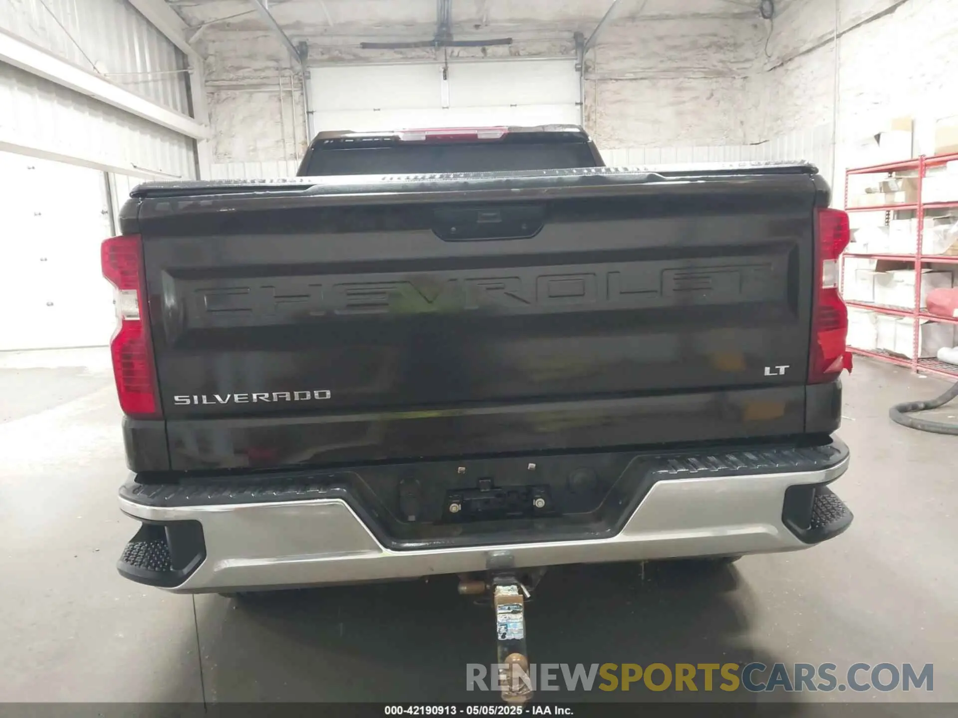 17 Photograph of a damaged car 1GCRYDEK4KZ237493 CHEVROLET SILVERADO 1500 2019