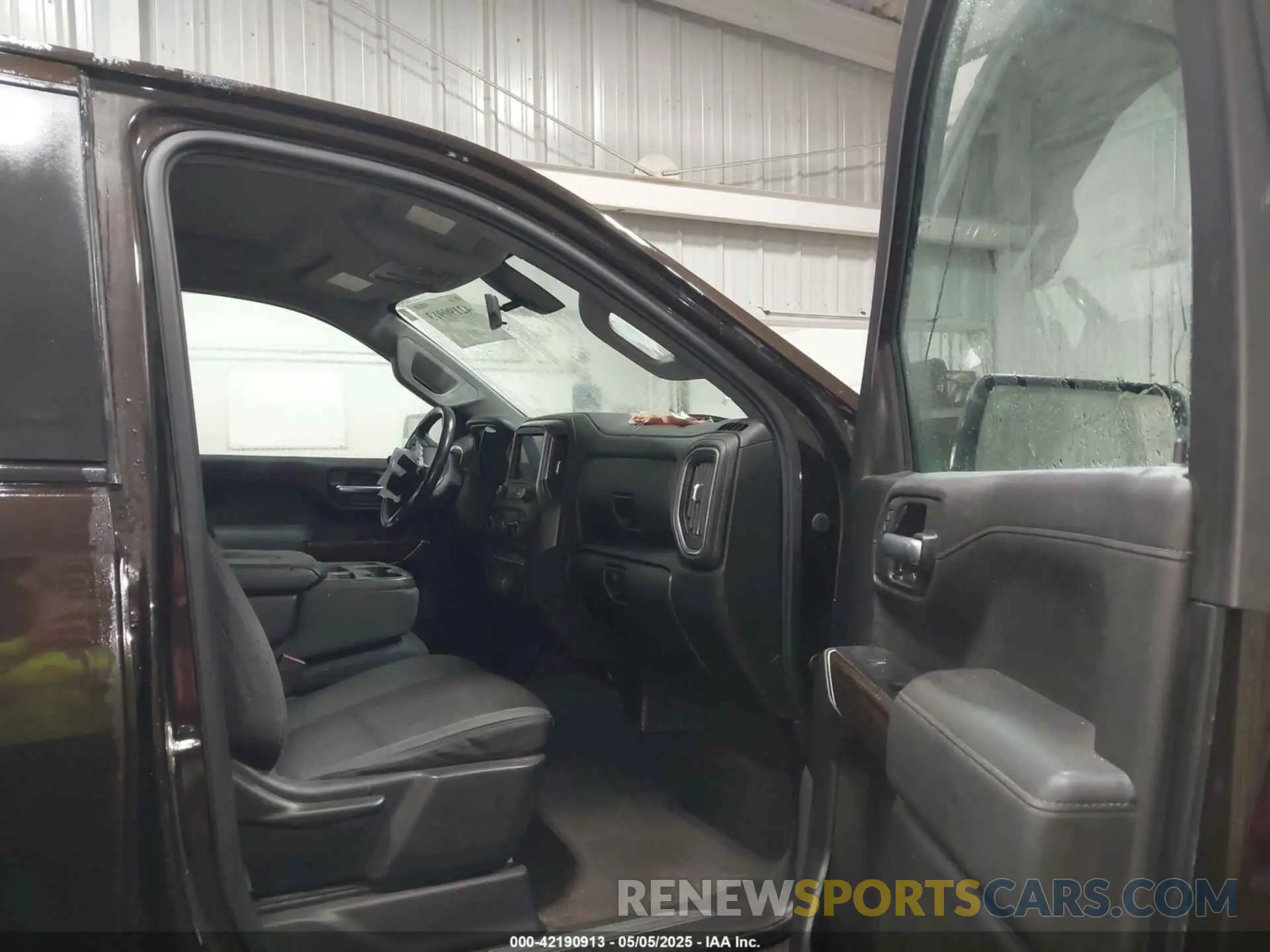 5 Photograph of a damaged car 1GCRYDEK4KZ237493 CHEVROLET SILVERADO 1500 2019