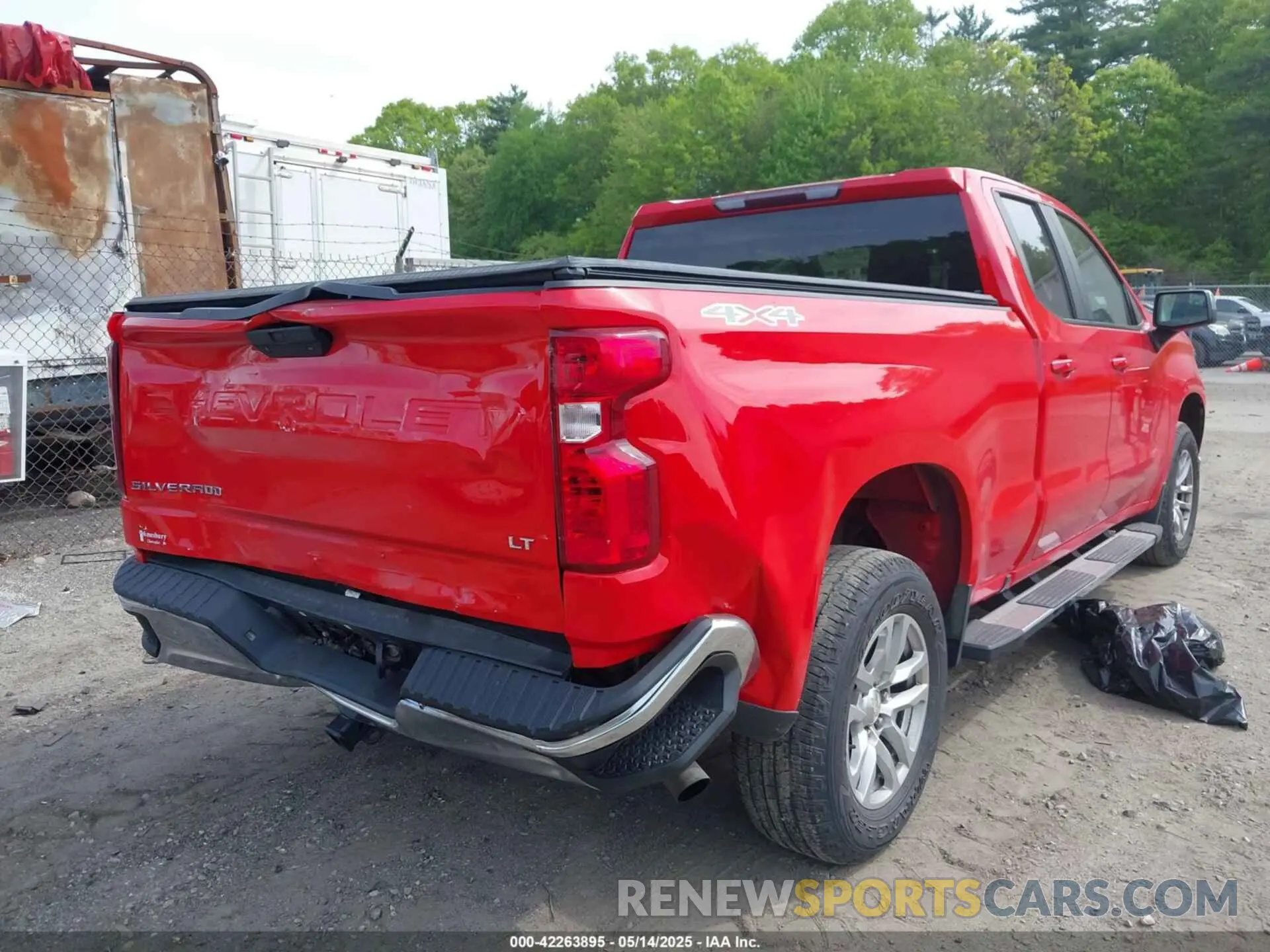 4 Photograph of a damaged car 1GCRYDEK8KZ285305 CHEVROLET SILVERADO 1500 2019