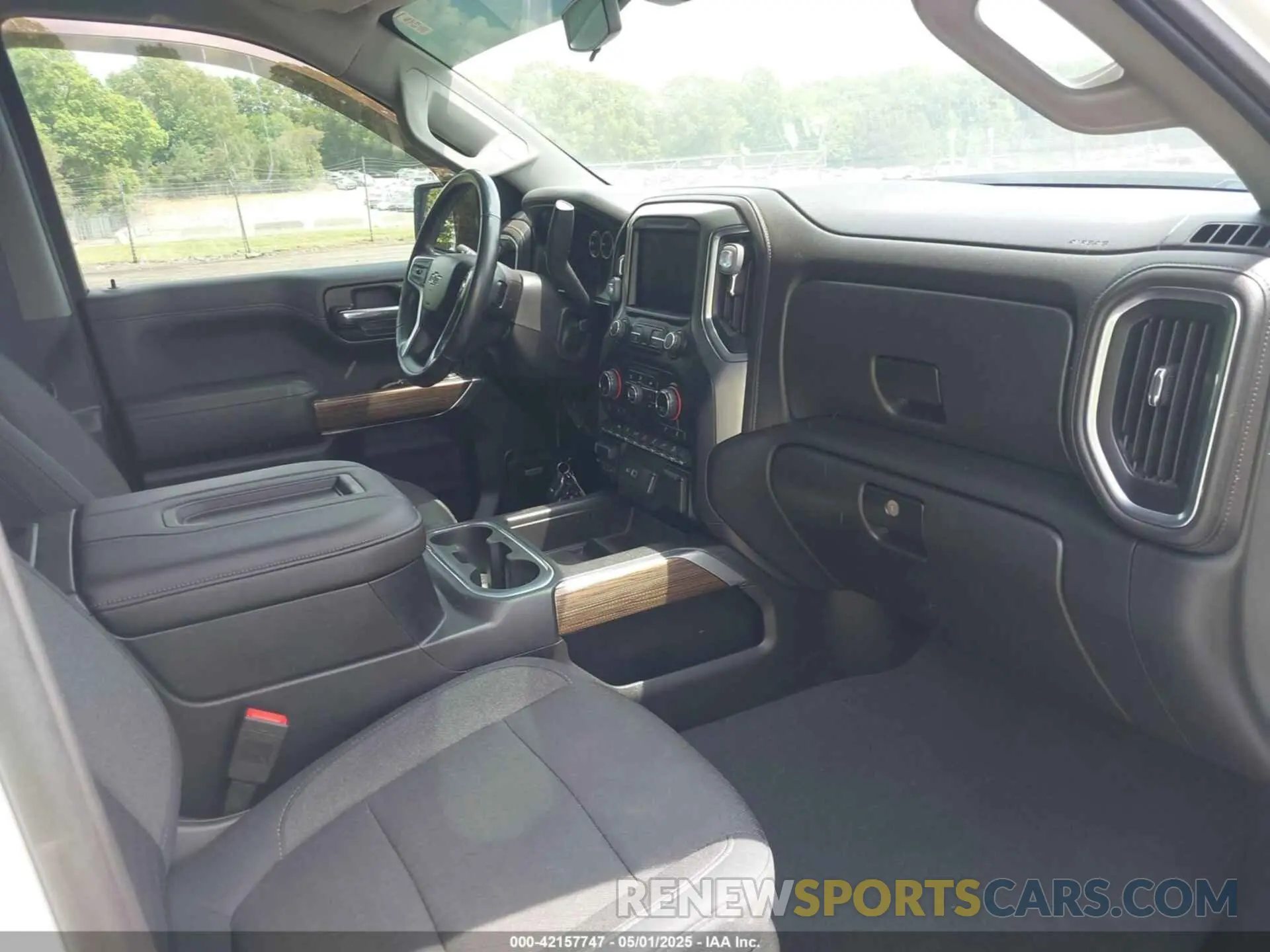 5 Photograph of a damaged car 1GCRYEED3KZ363738 CHEVROLET SILVERADO 1500 2019
