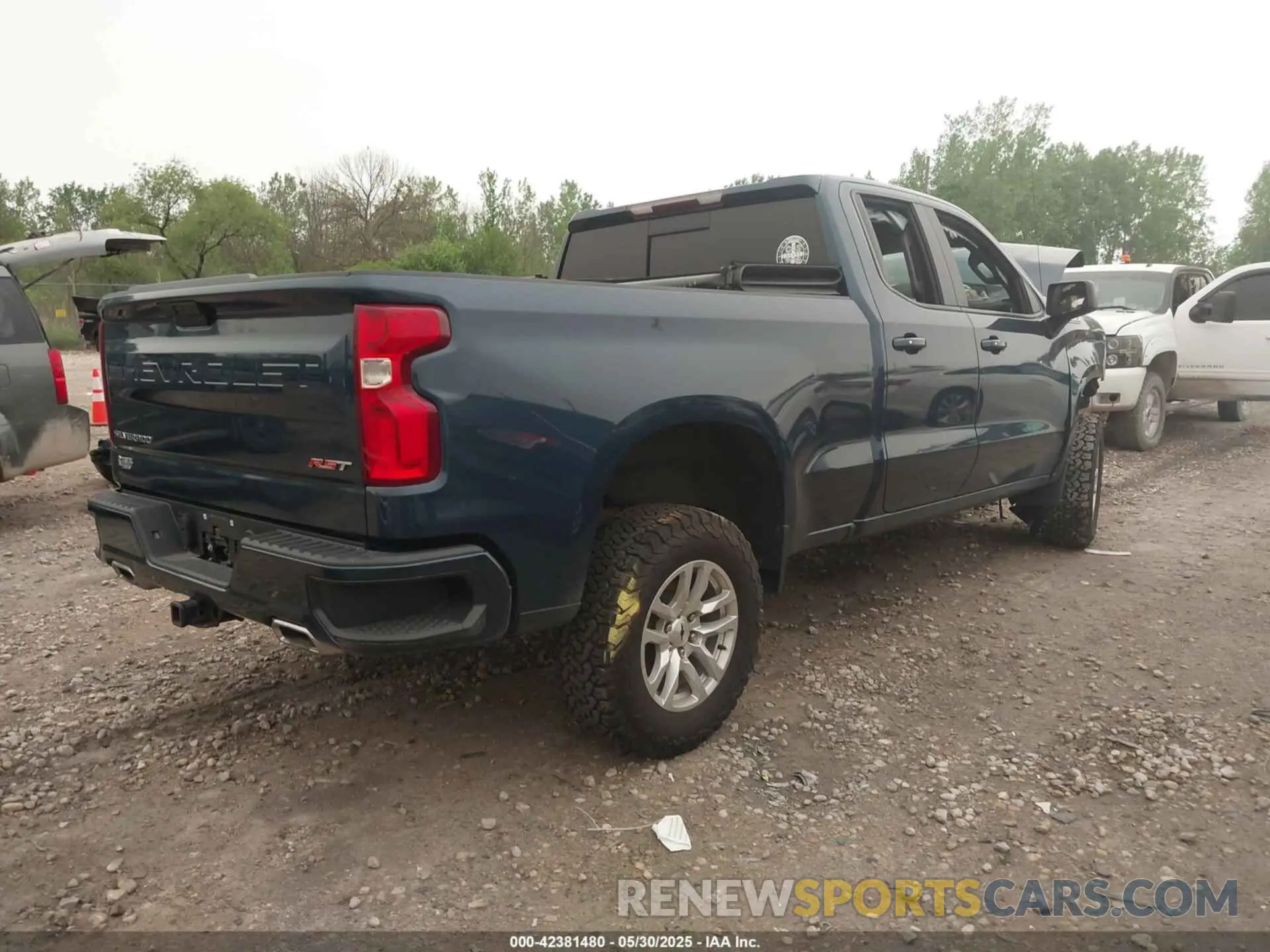 4 Photograph of a damaged car 1GCRYEED4KZ366647 CHEVROLET SILVERADO 1500 2019