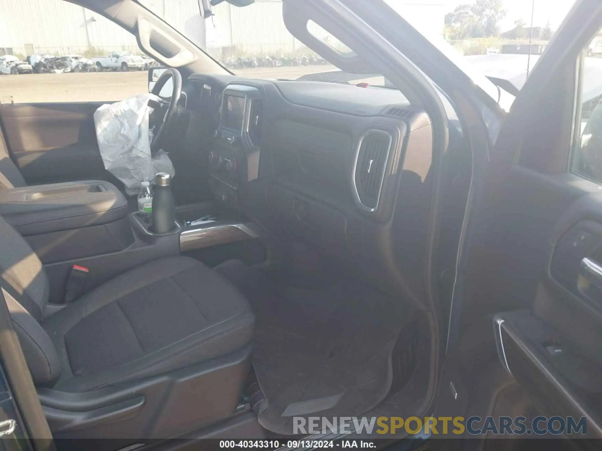 5 Photograph of a damaged car 1GCRYEED8KZ353738 CHEVROLET SILVERADO 1500 2019