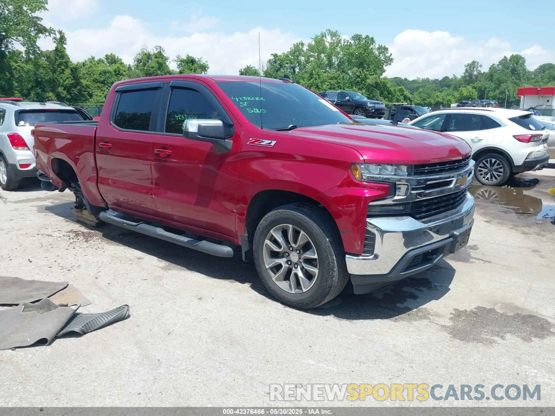 1 Photograph of a damaged car 1GCUYDED1KZ102063 CHEVROLET SILVERADO 1500 2019