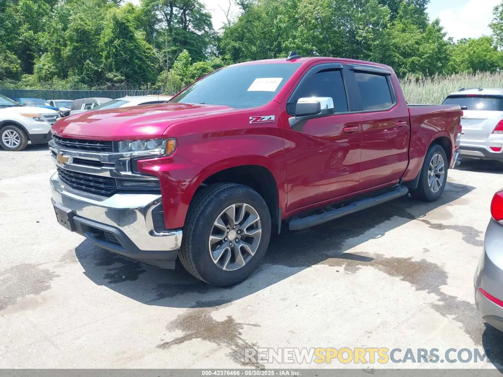 2 Photograph of a damaged car 1GCUYDED1KZ102063 CHEVROLET SILVERADO 1500 2019