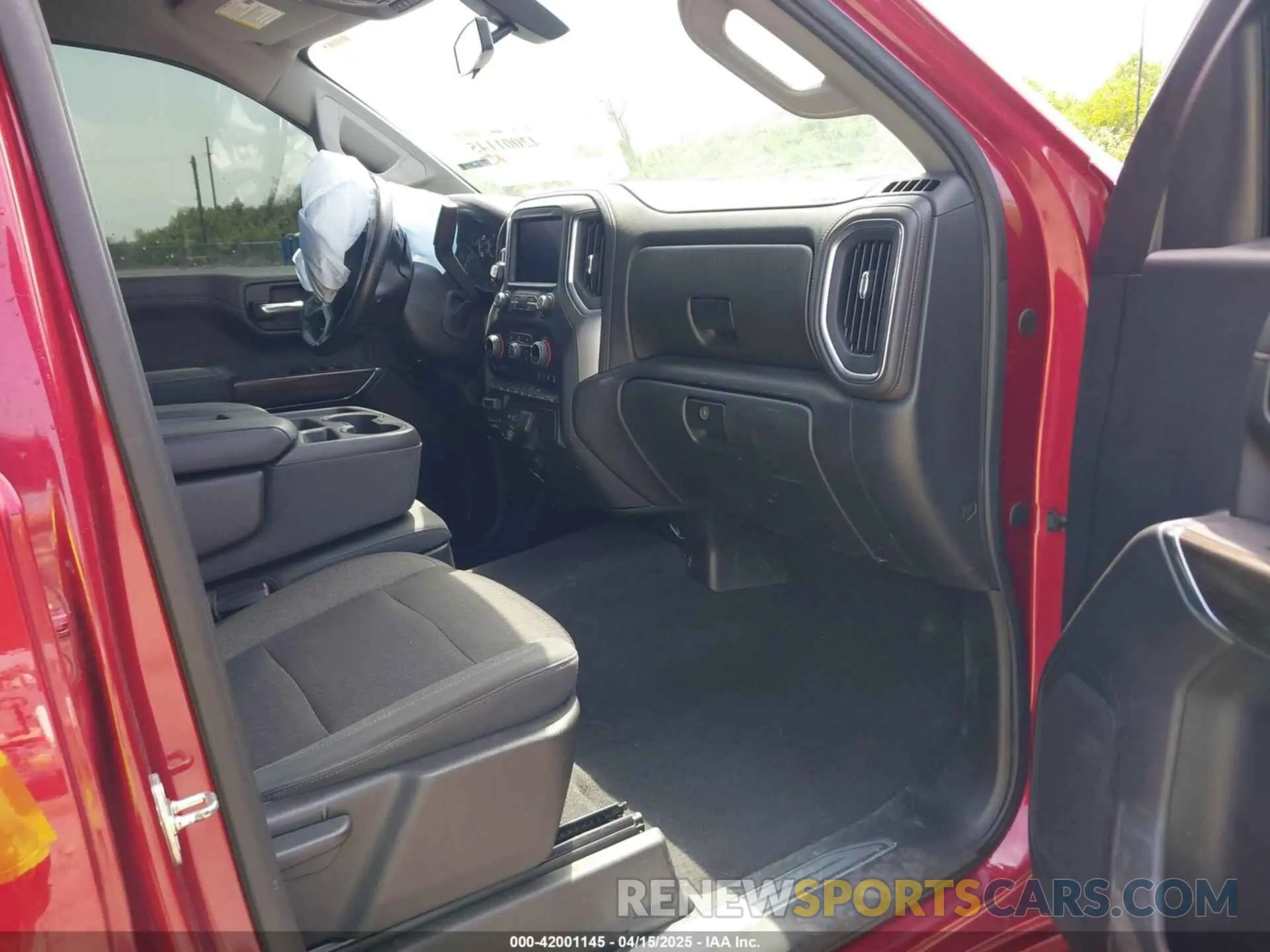 5 Photograph of a damaged car 1GCUYDED2KZ114061 CHEVROLET SILVERADO 1500 2019
