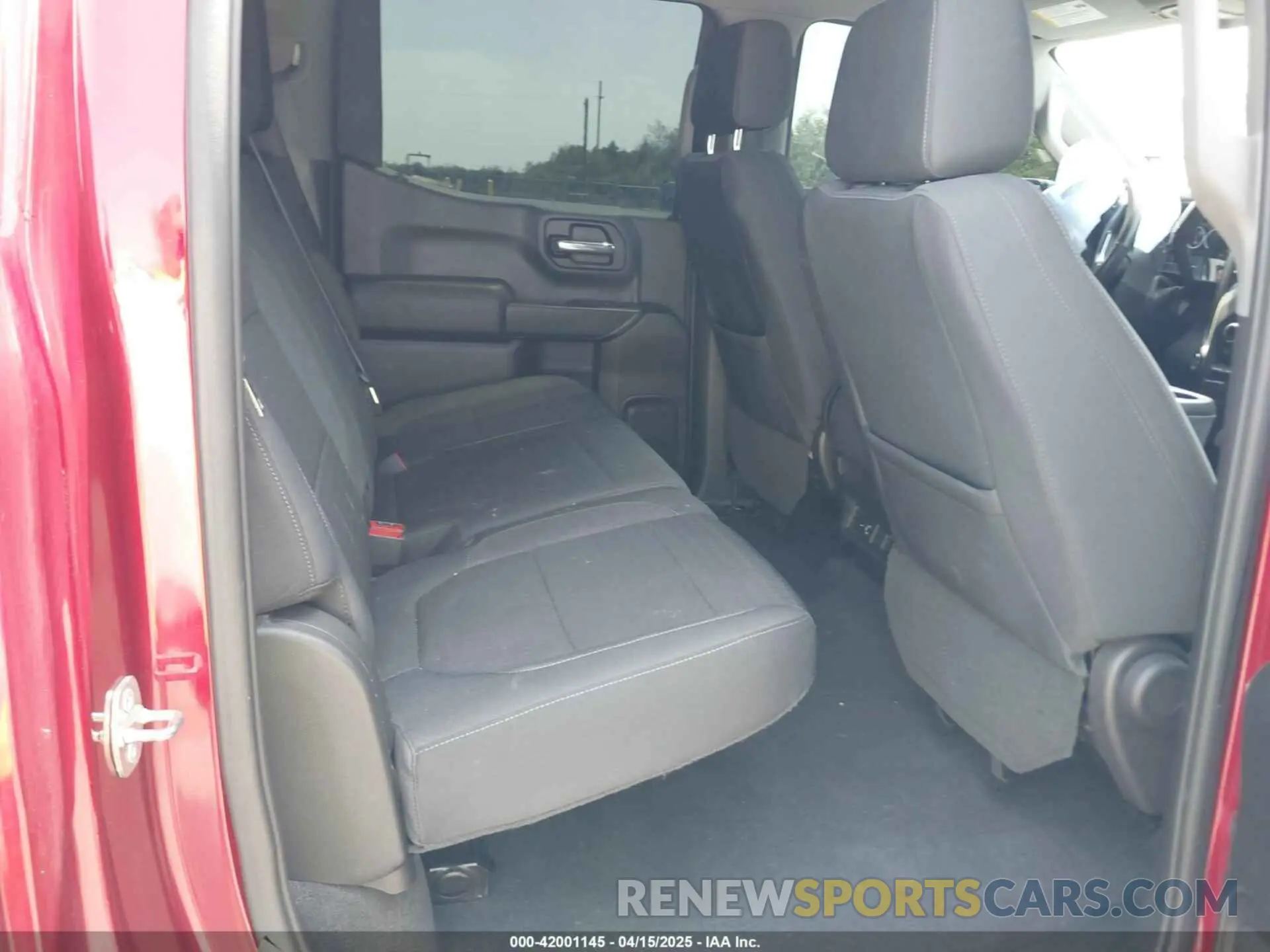8 Photograph of a damaged car 1GCUYDED2KZ114061 CHEVROLET SILVERADO 1500 2019