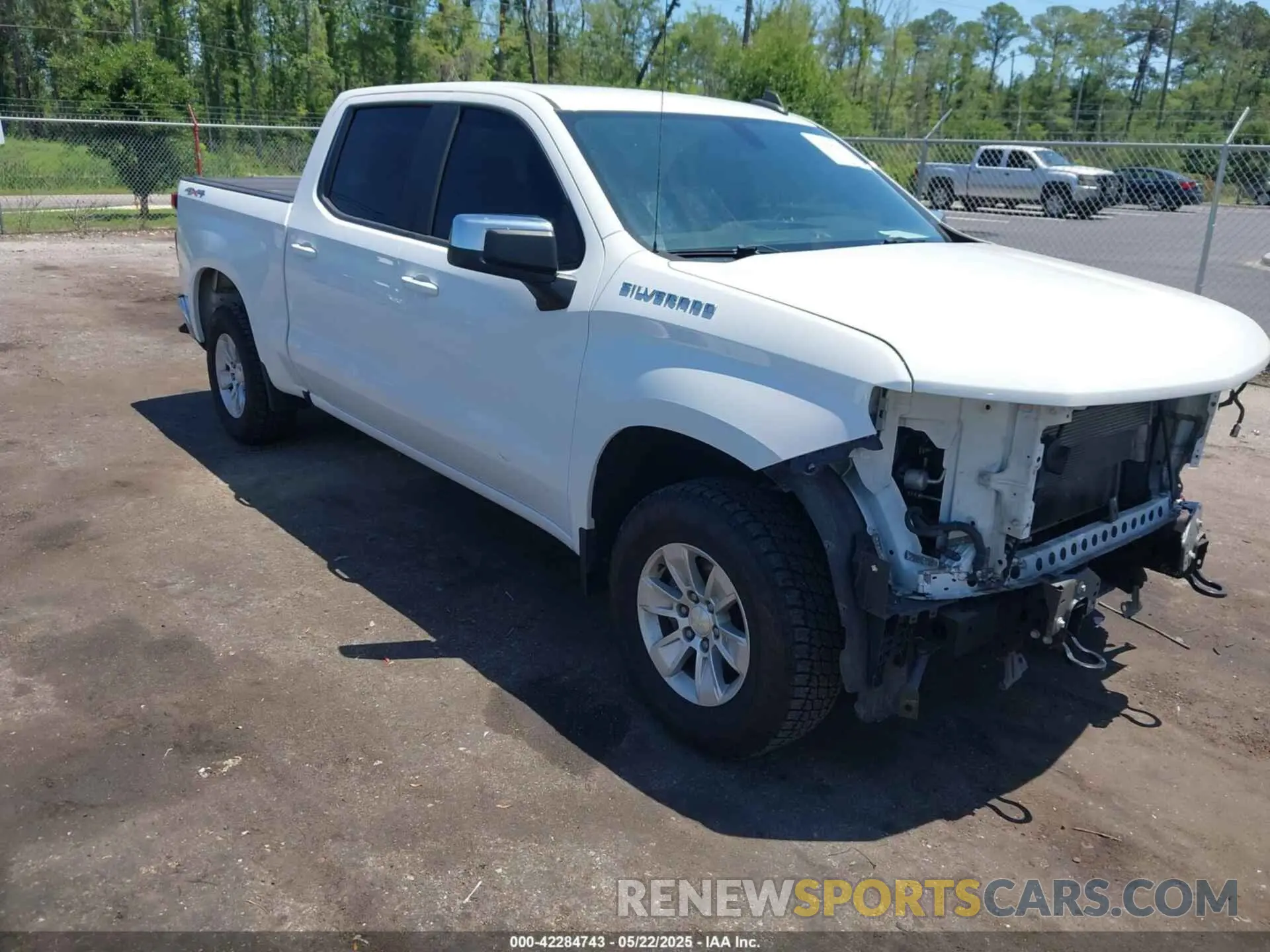 1 Photograph of a damaged car 1GCUYDED4KZ318148 CHEVROLET SILVERADO 1500 2019