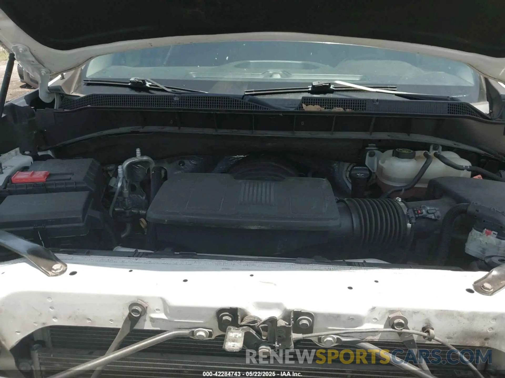 10 Photograph of a damaged car 1GCUYDED4KZ318148 CHEVROLET SILVERADO 1500 2019