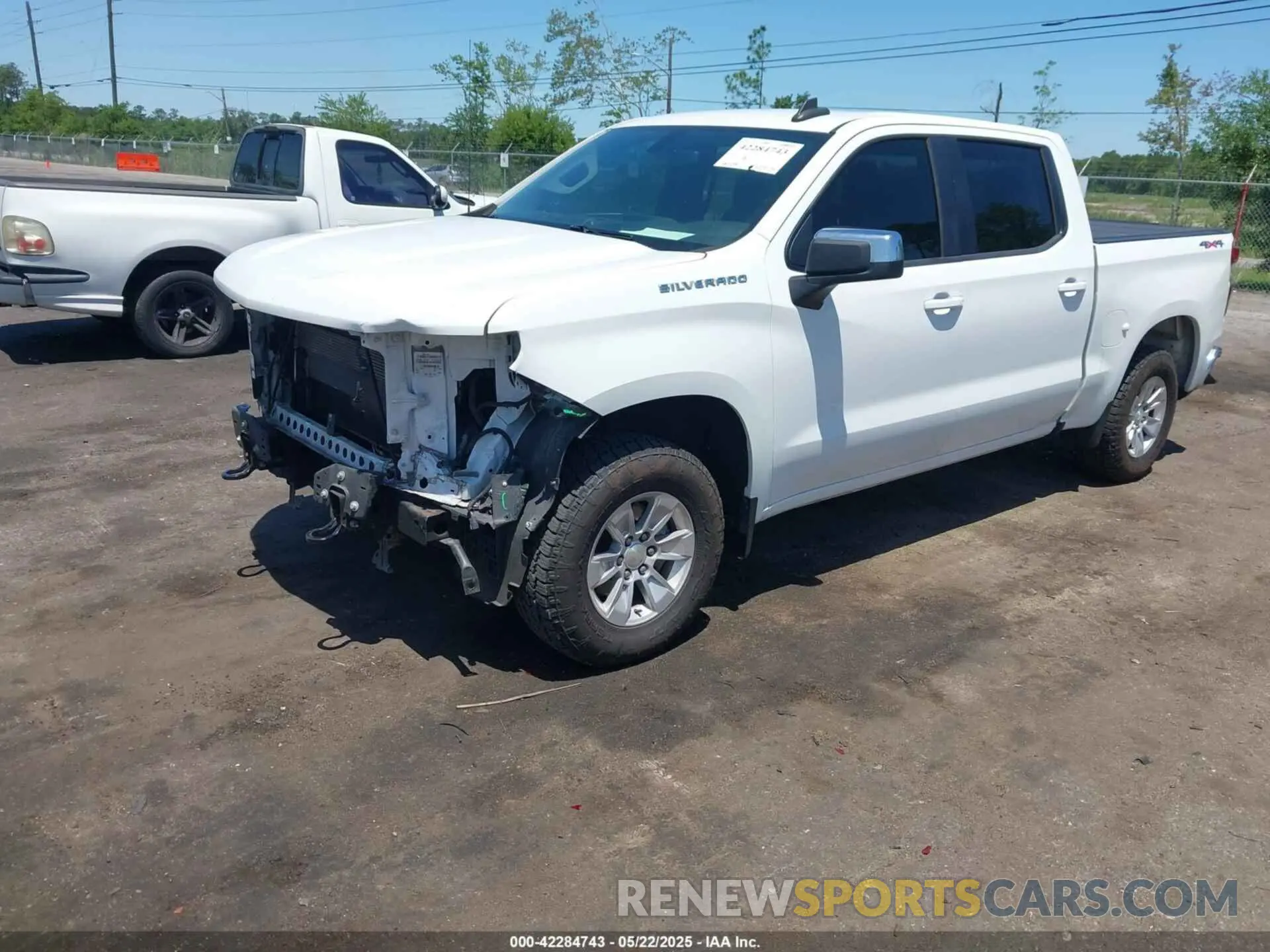 2 Photograph of a damaged car 1GCUYDED4KZ318148 CHEVROLET SILVERADO 1500 2019