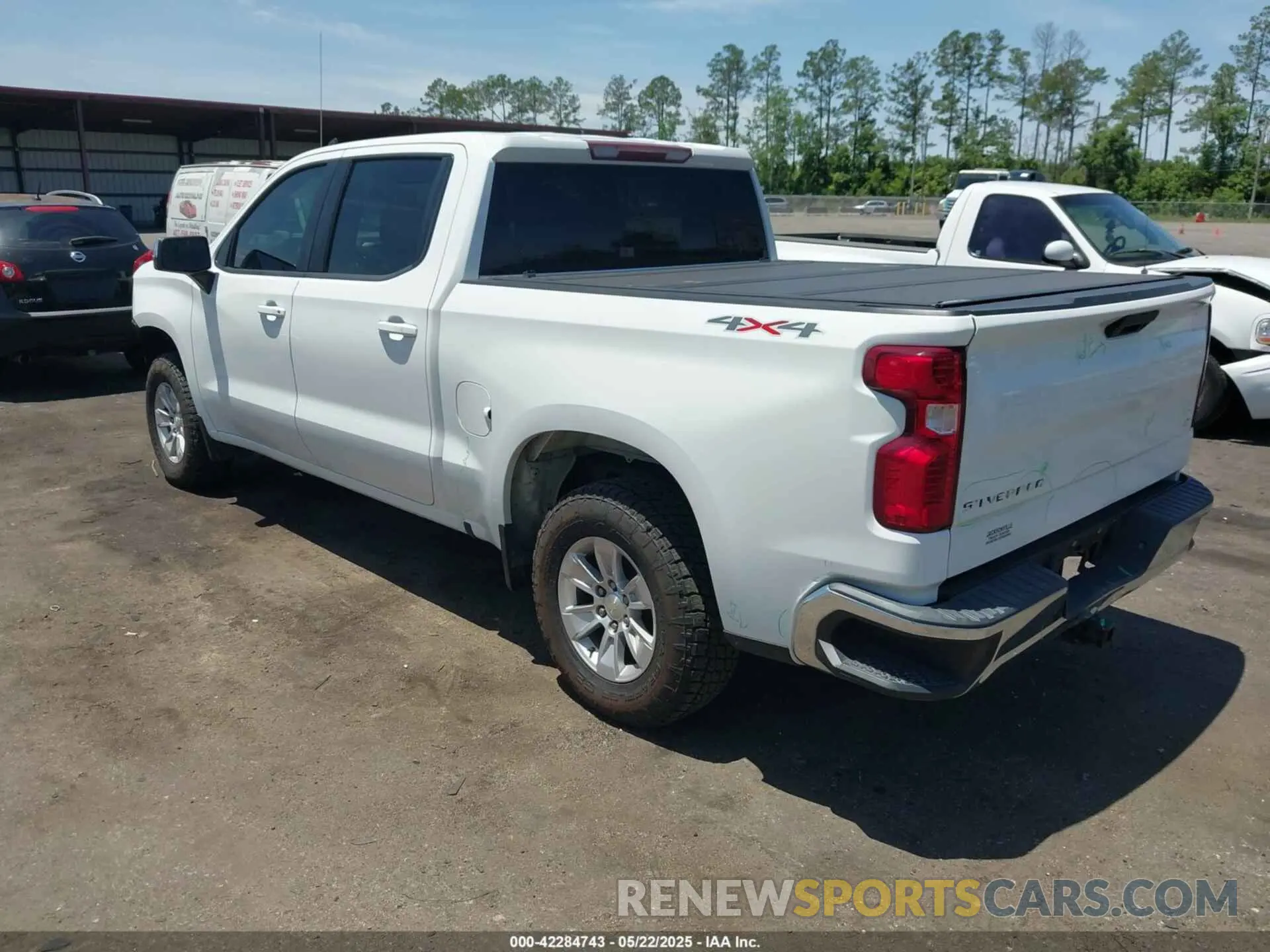 3 Photograph of a damaged car 1GCUYDED4KZ318148 CHEVROLET SILVERADO 1500 2019