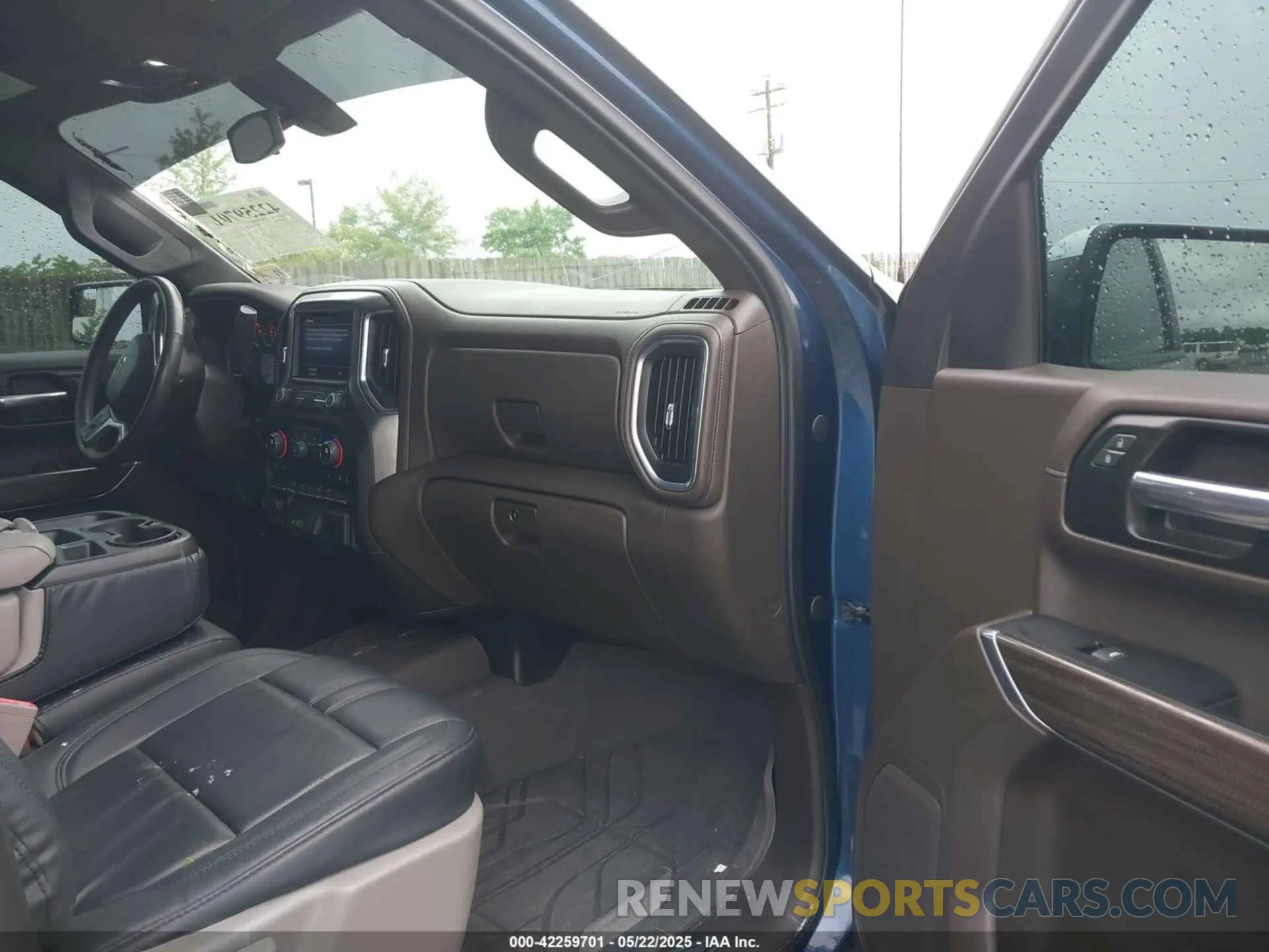 5 Photograph of a damaged car 1GCUYDED4KZ327271 CHEVROLET SILVERADO 1500 2019