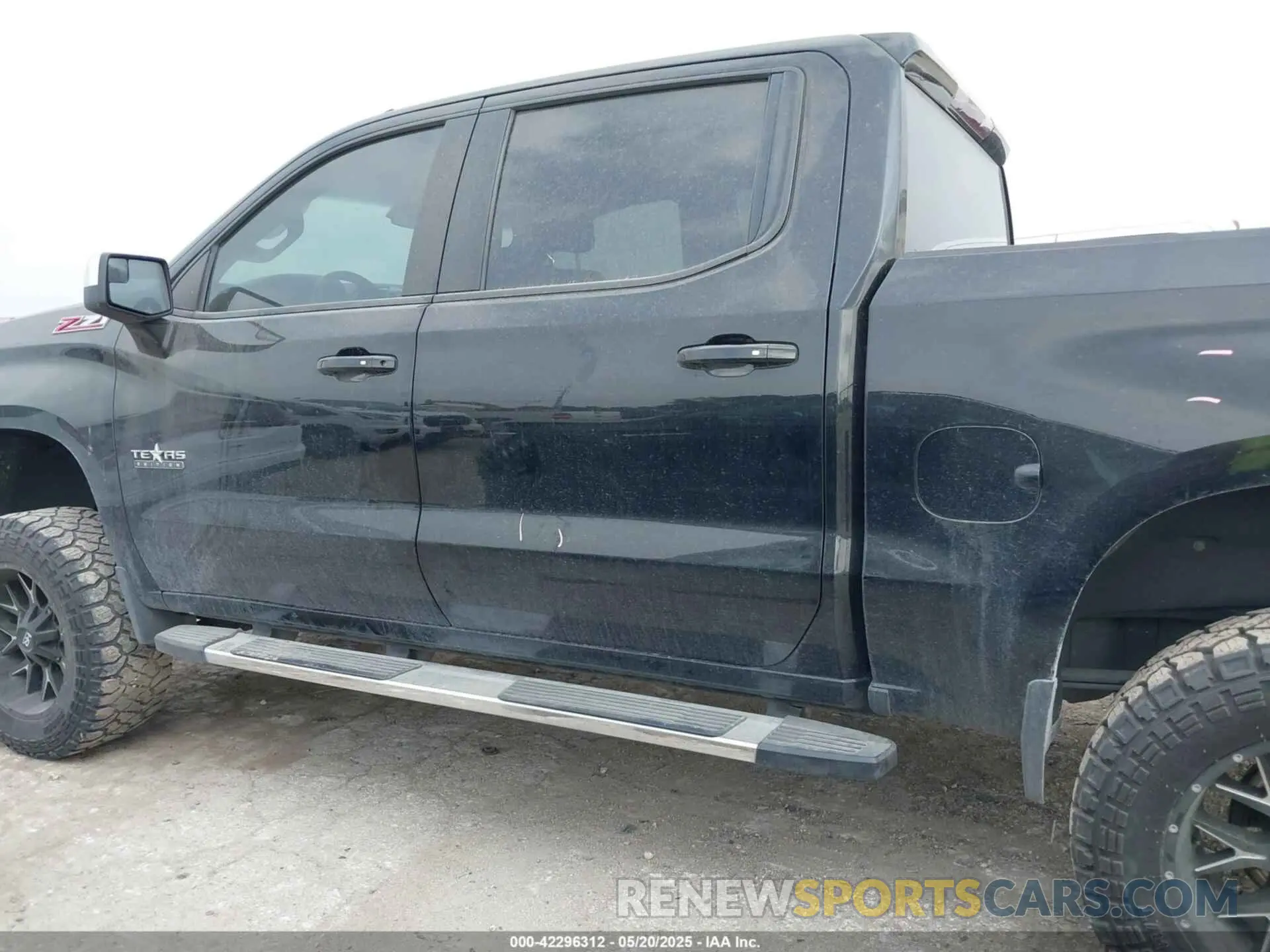 14 Photograph of a damaged car 1GCUYDED6KZ128965 CHEVROLET SILVERADO 1500 2019