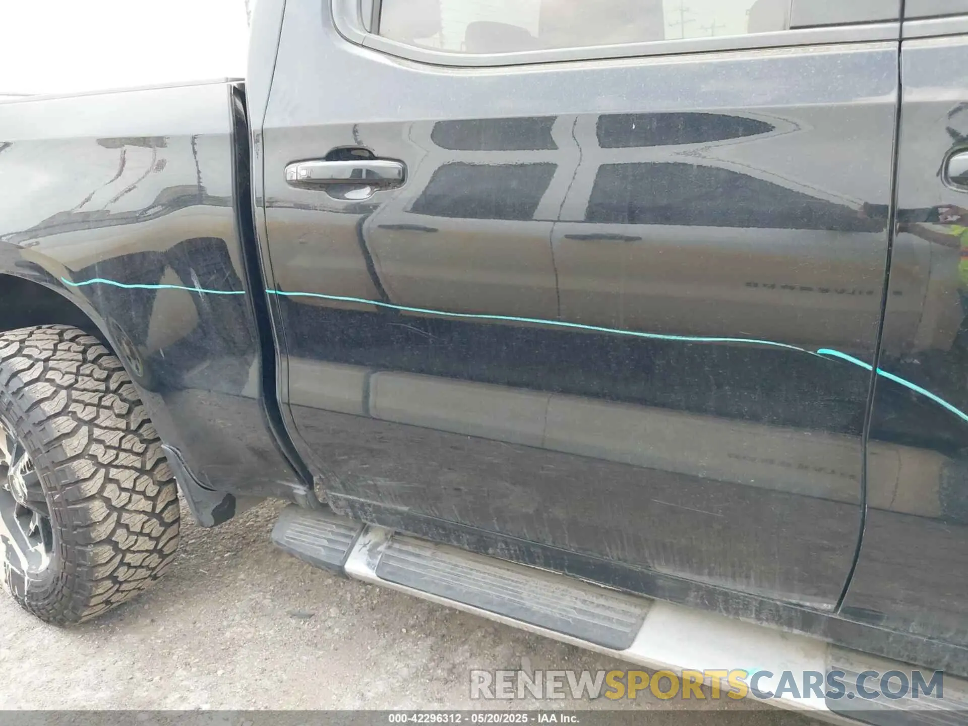 6 Photograph of a damaged car 1GCUYDED6KZ128965 CHEVROLET SILVERADO 1500 2019