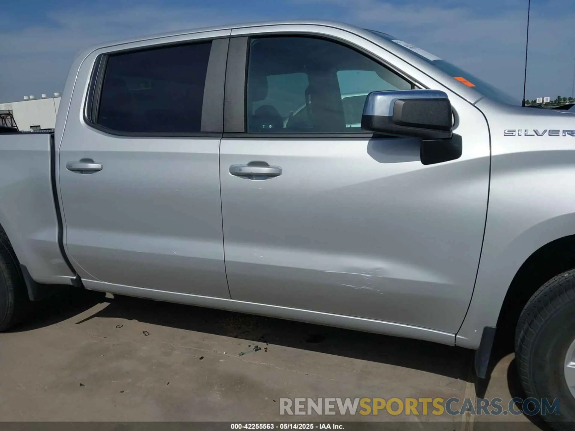 6 Photograph of a damaged car 1GCUYDED8KZ161417 CHEVROLET SILVERADO 1500 2019