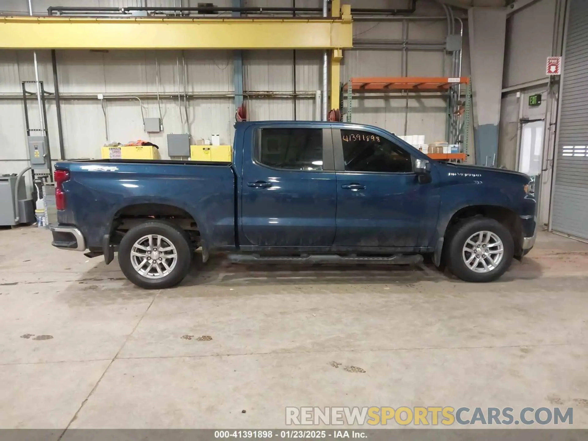 14 Photograph of a damaged car 1GCUYDED9KZ121072 CHEVROLET SILVERADO 1500 2019