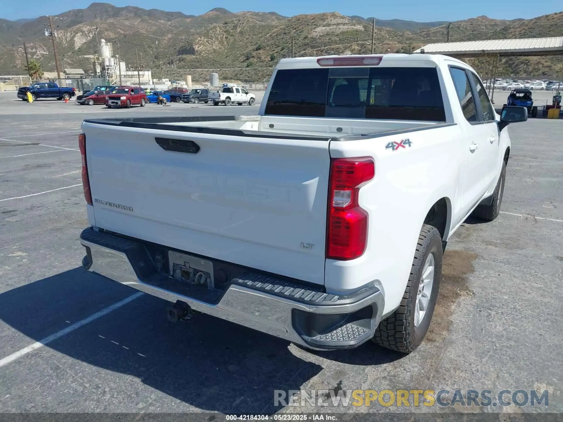 4 Photograph of a damaged car 1GCUYDEDXKZ209239 CHEVROLET SILVERADO 1500 2019