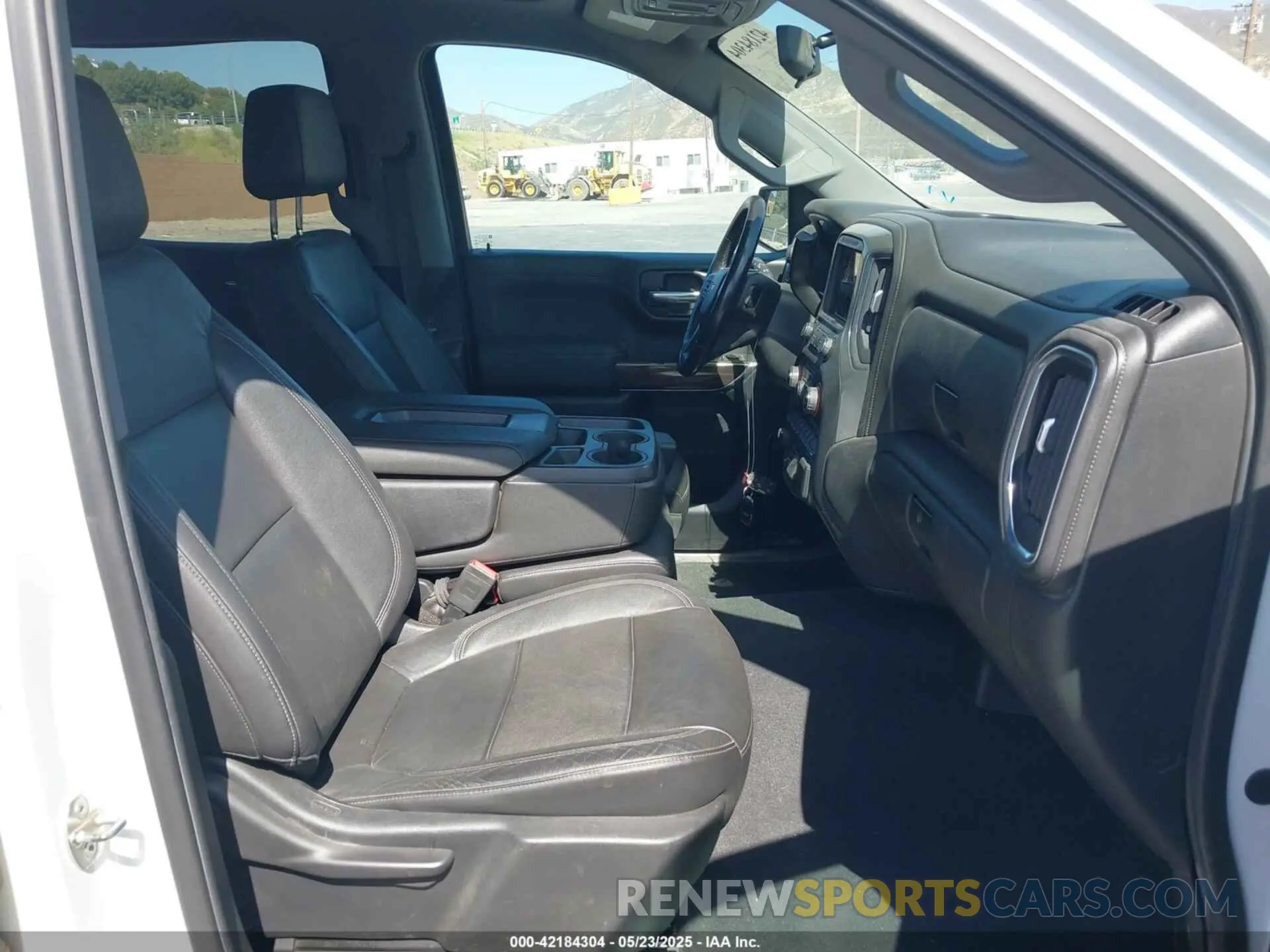 5 Photograph of a damaged car 1GCUYDEDXKZ209239 CHEVROLET SILVERADO 1500 2019