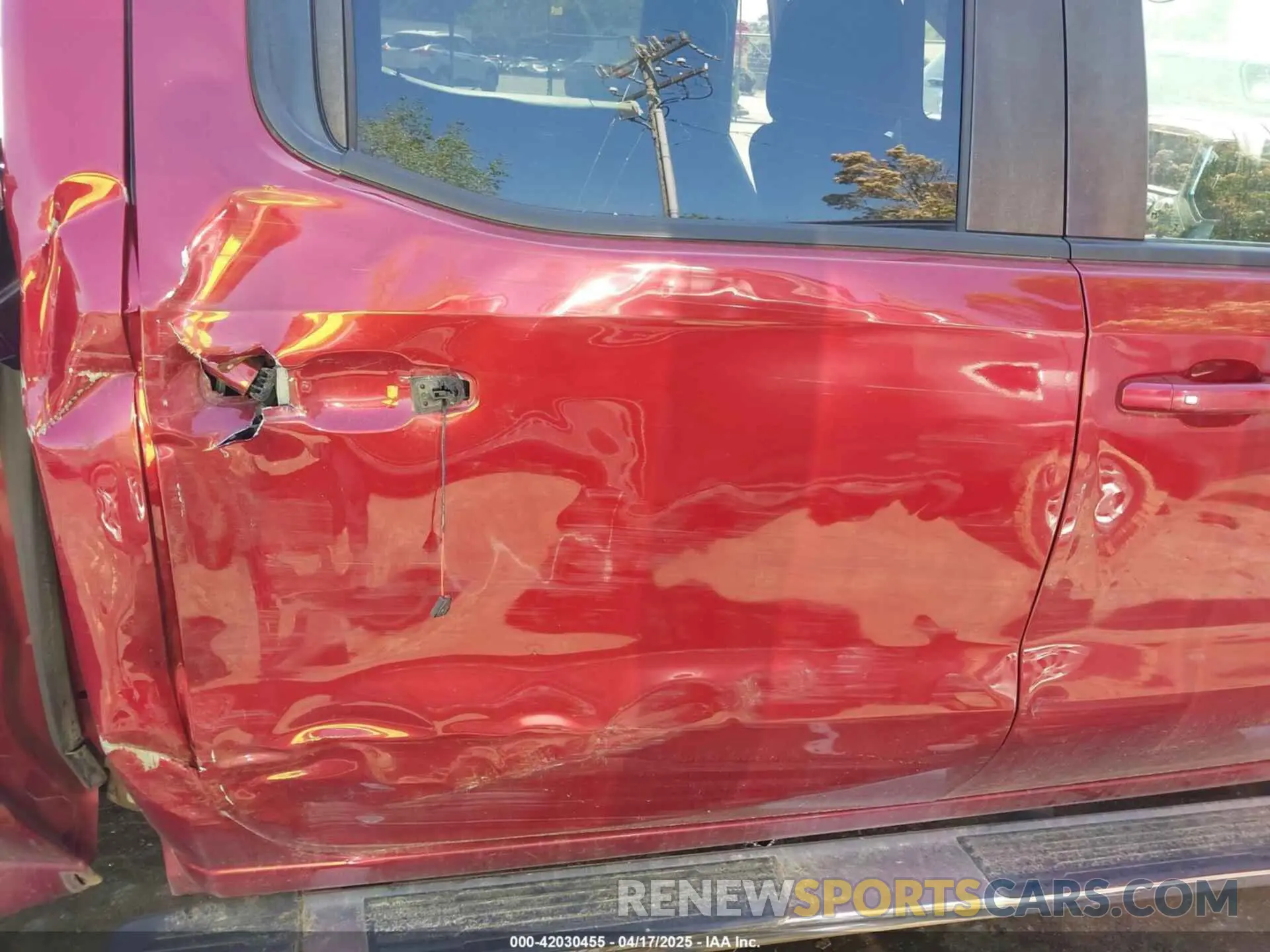 17 Photograph of a damaged car 1GCUYDEDXKZ218023 CHEVROLET SILVERADO 1500 2019
