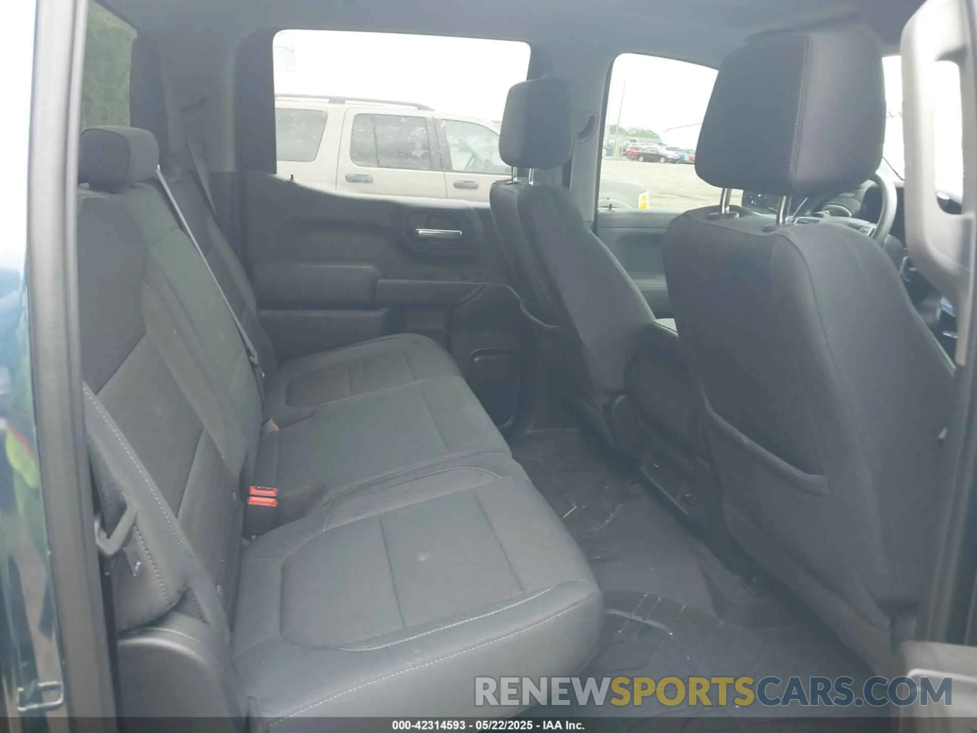 8 Photograph of a damaged car 1GCUYDEDXKZ300611 CHEVROLET SILVERADO 1500 2019