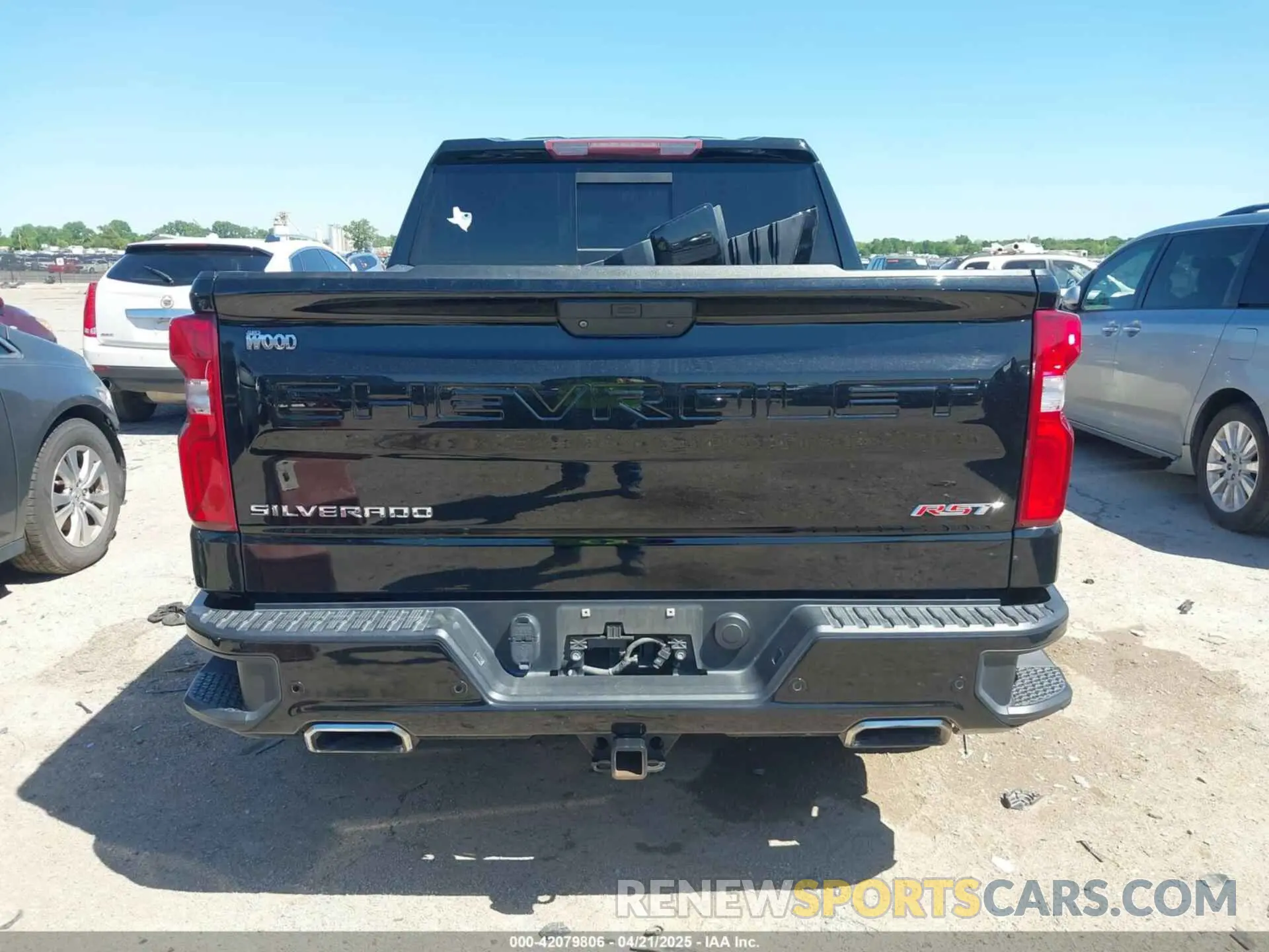 16 Photograph of a damaged car 1GCUYEED0KZ126568 CHEVROLET SILVERADO 1500 2019