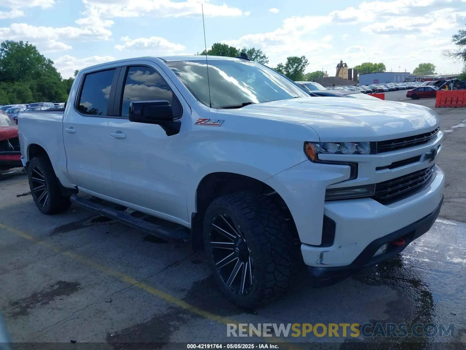 1 Photograph of a damaged car 1GCUYEED2KZ264502 CHEVROLET SILVERADO 1500 2019