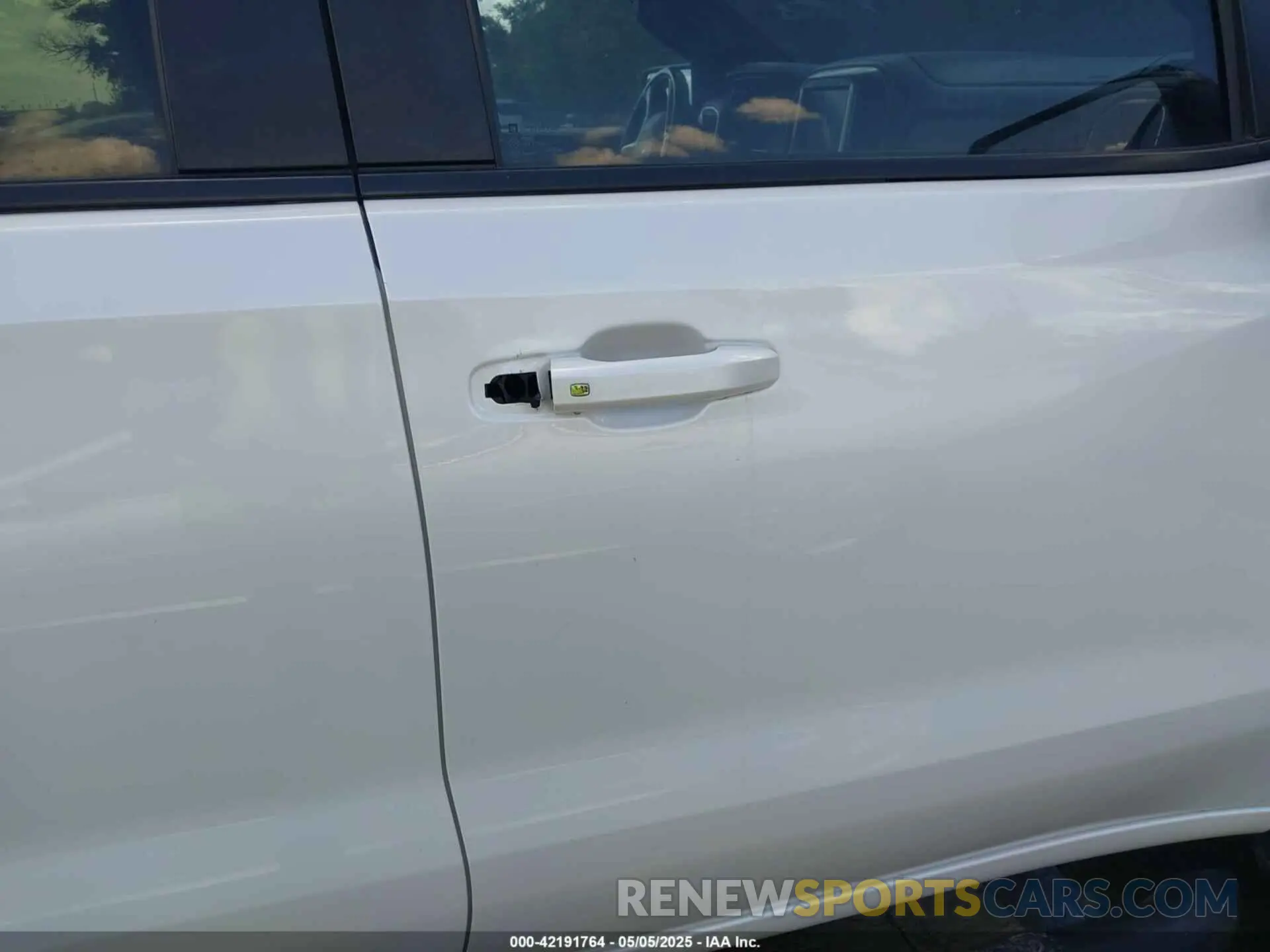 6 Photograph of a damaged car 1GCUYEED2KZ264502 CHEVROLET SILVERADO 1500 2019