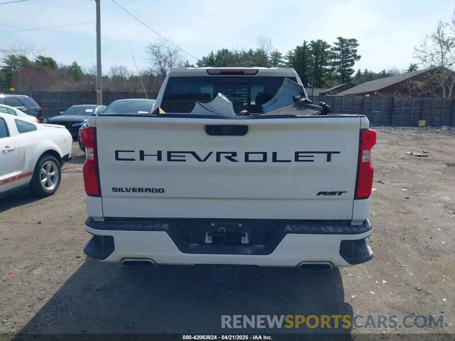 17 Photograph of a damaged car 1GCUYEED6KZ289810 CHEVROLET SILVERADO 1500 2019