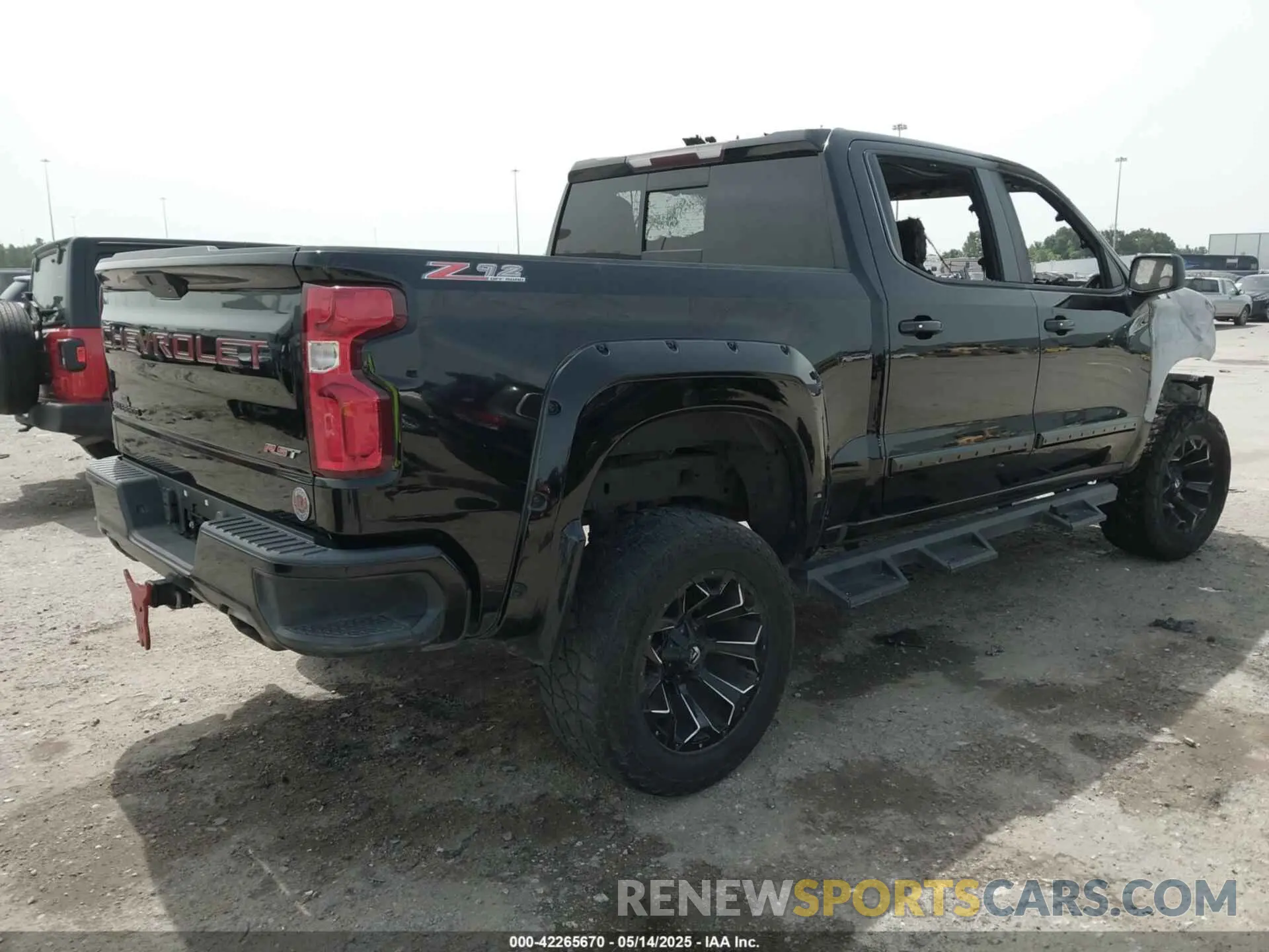 4 Photograph of a damaged car 1GCUYEED8KZ348906 CHEVROLET SILVERADO 1500 2019
