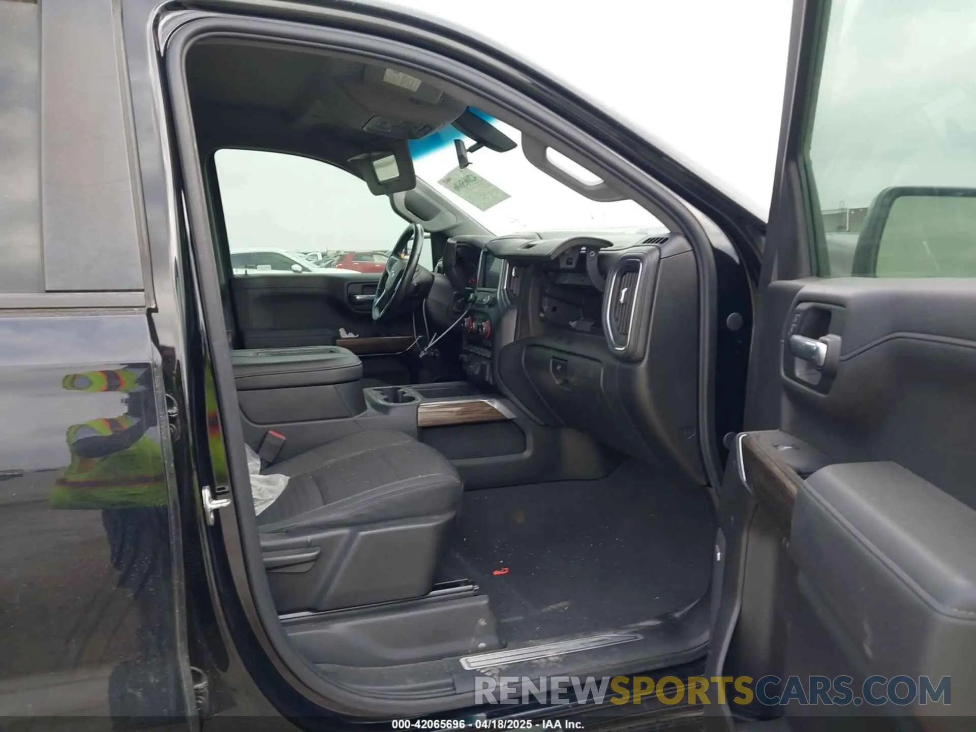 5 Photograph of a damaged car 1GCUYEED8KZ350350 CHEVROLET SILVERADO 1500 2019