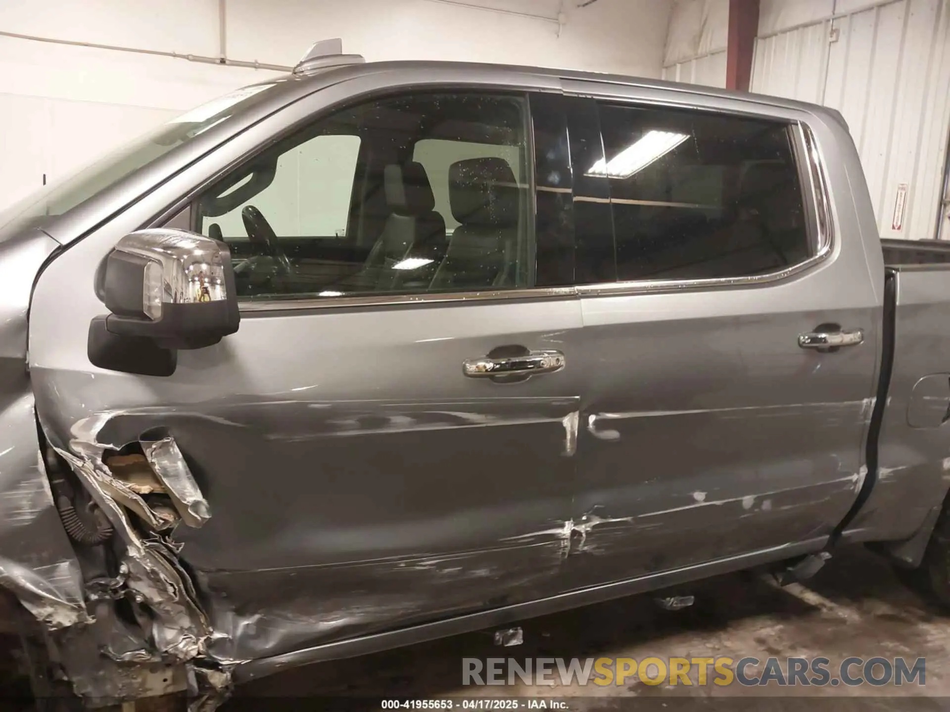 15 Photograph of a damaged car 1GCUYGED2KZ334639 CHEVROLET SILVERADO 1500 2019
